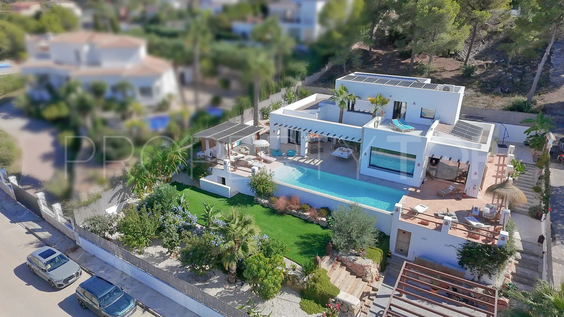 For sale villa in Jávea with 4 bedrooms