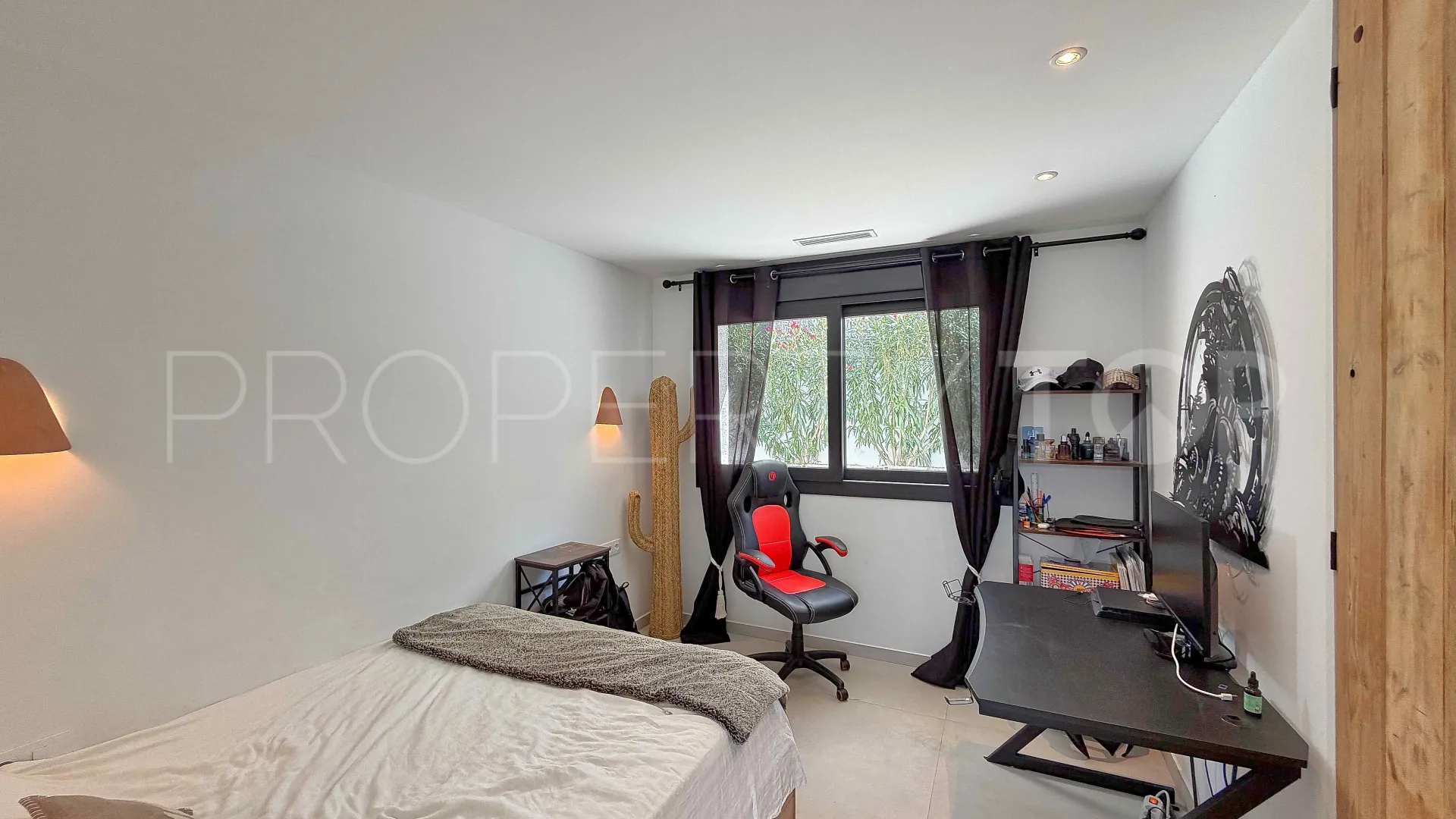 For sale villa in Jávea with 4 bedrooms