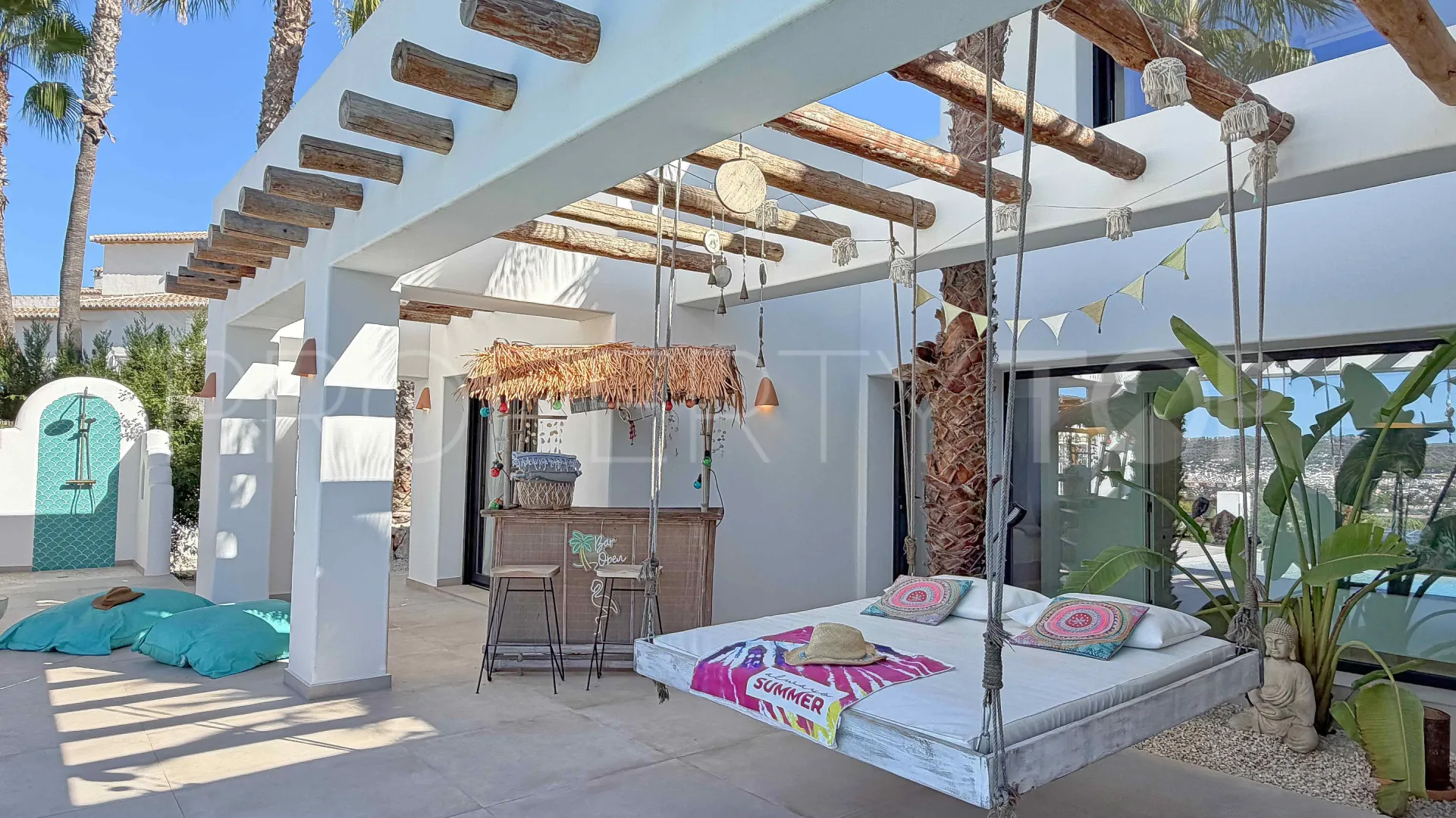 For sale villa in Jávea with 4 bedrooms