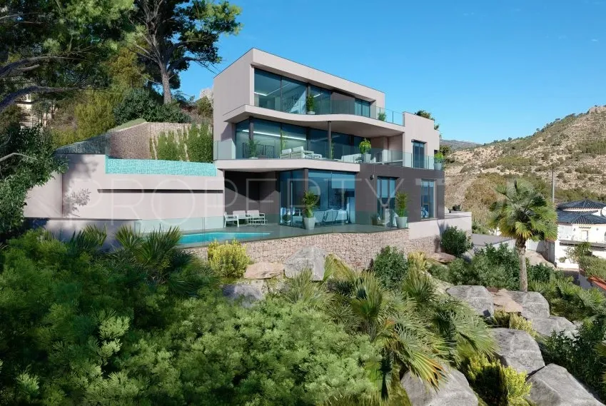 Buy villa in Maryvilla with 5 bedrooms