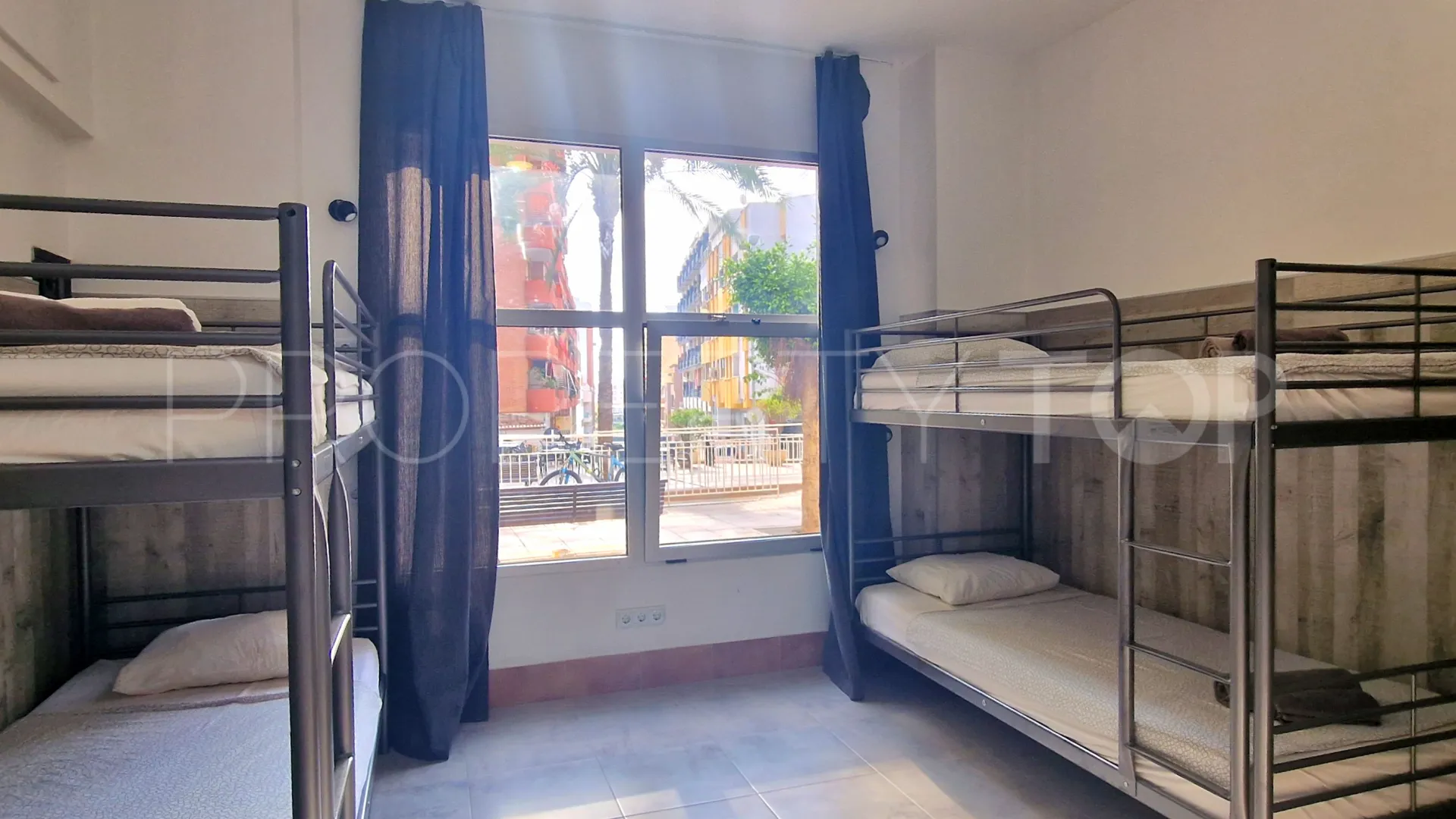For sale hotel in Centro with 4 bedrooms