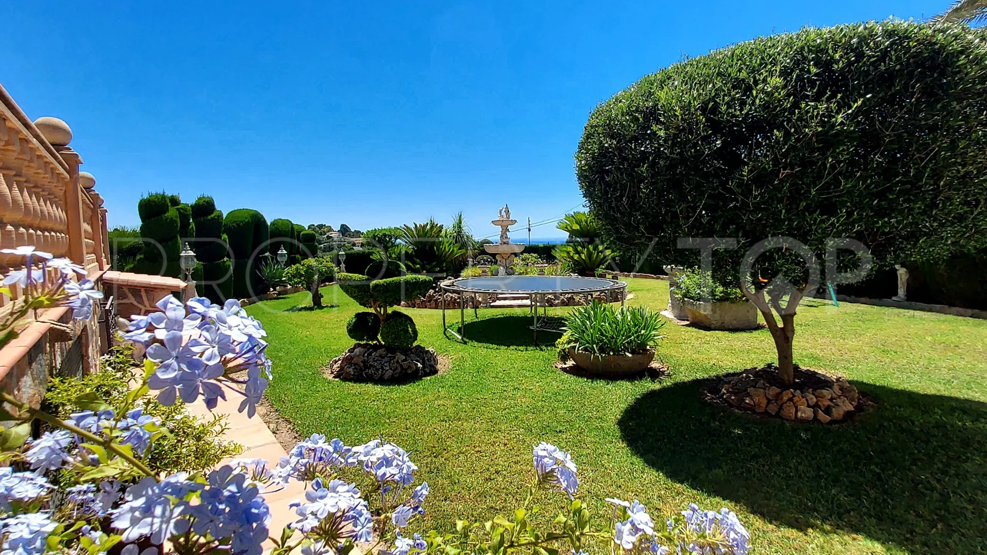 Se vende villa en Benimarco de 7 dormitorios