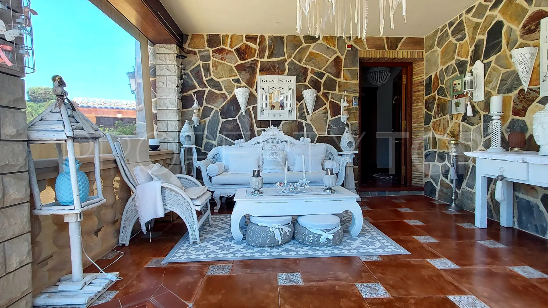 Se vende villa en Benimarco de 7 dormitorios