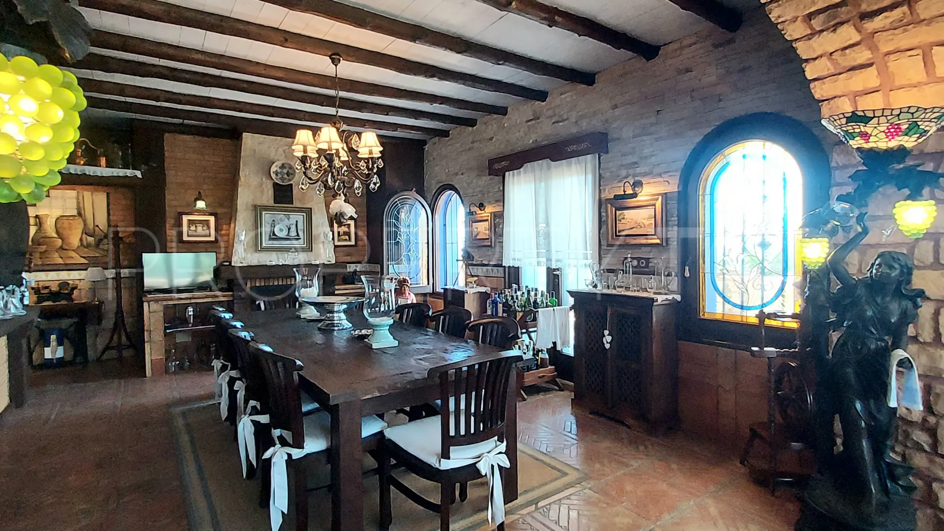 Se vende villa en Benimarco de 7 dormitorios
