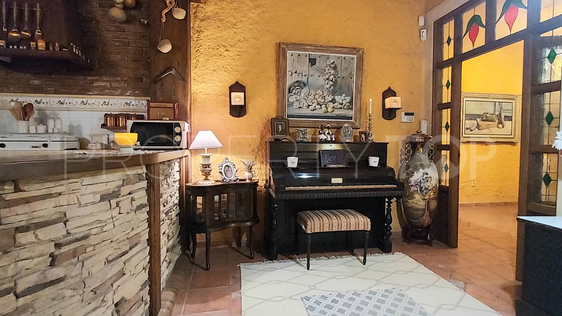 Se vende villa en Benimarco de 7 dormitorios