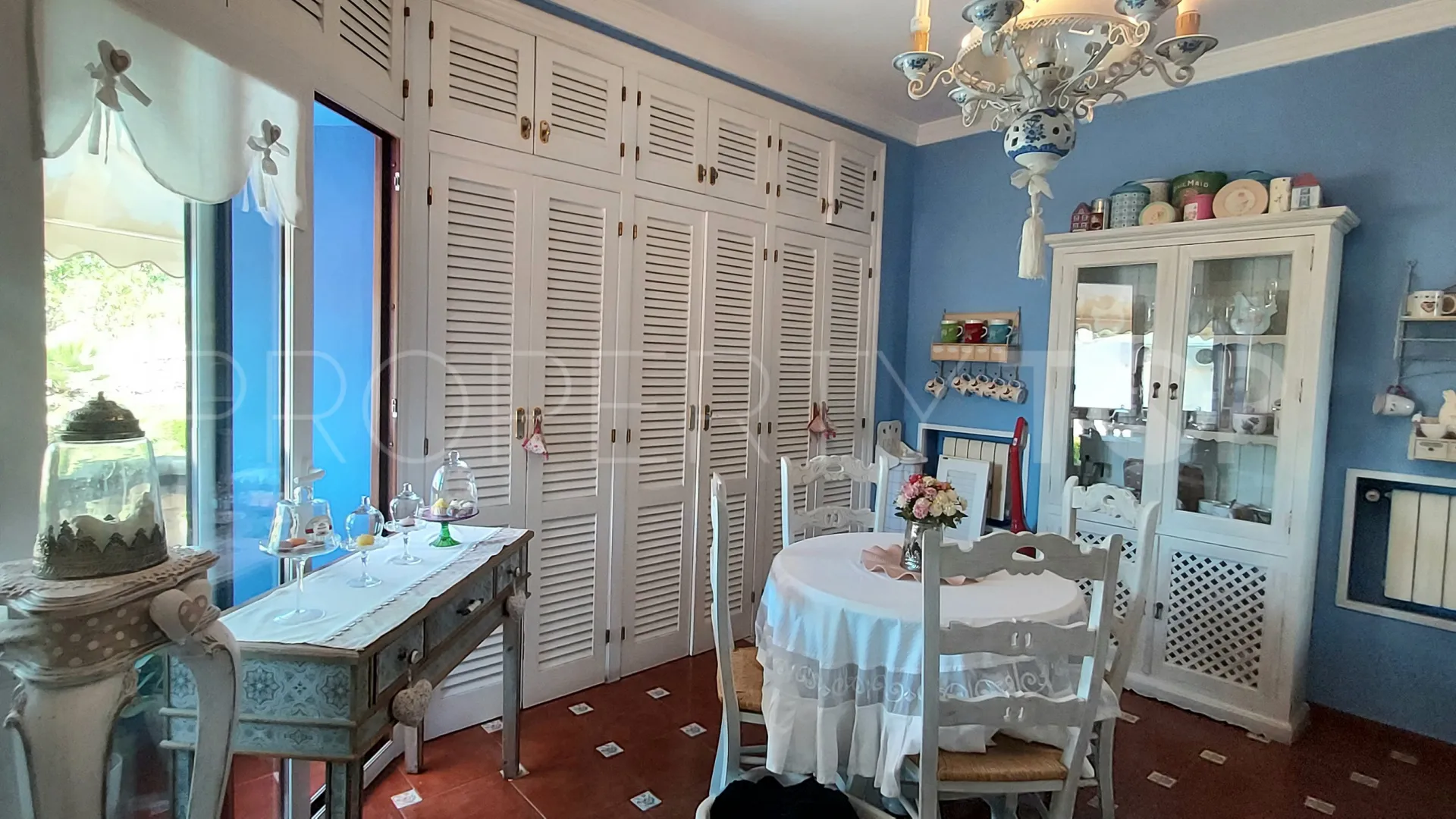 Se vende villa en Benimarco de 7 dormitorios