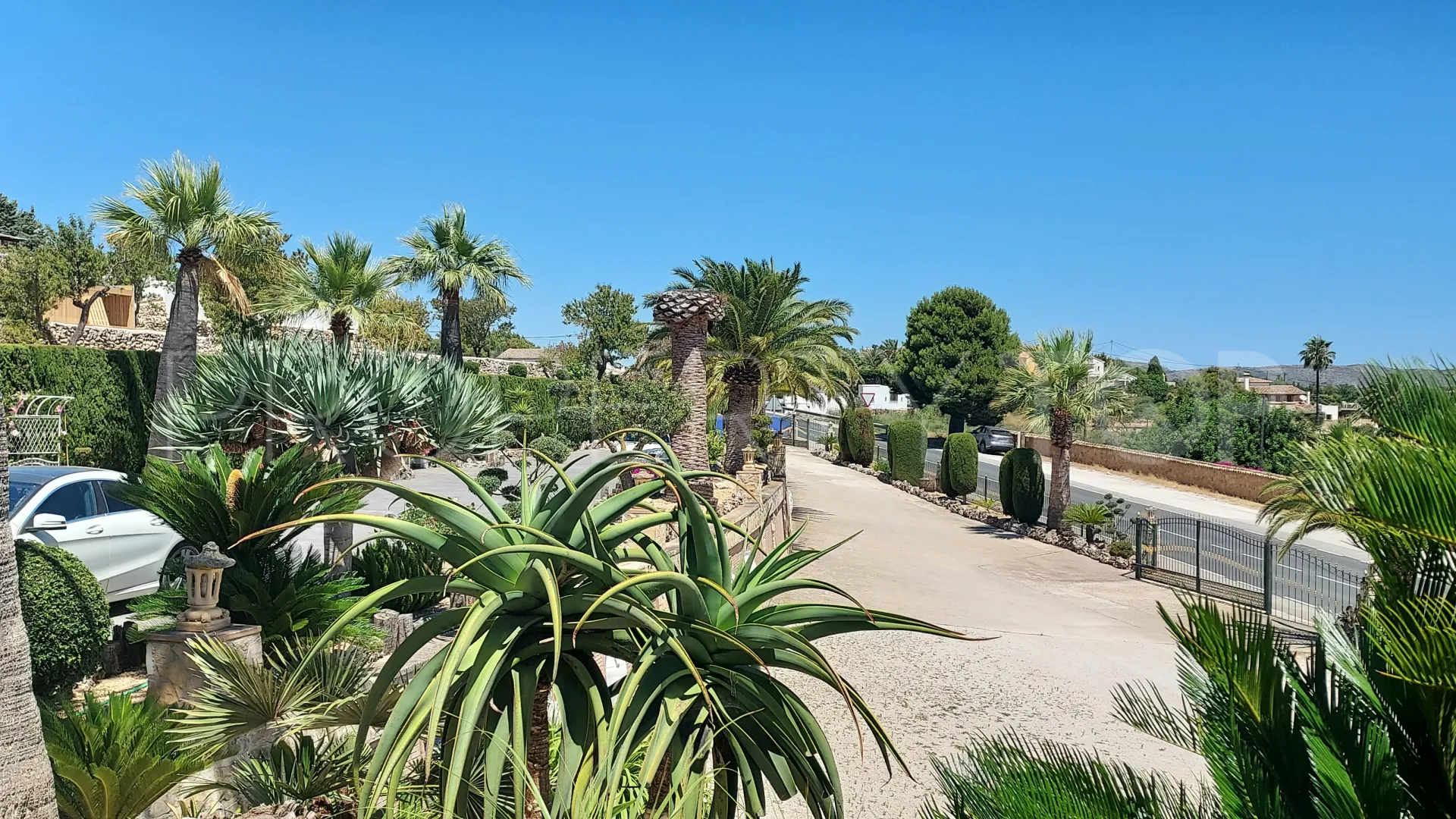 Se vende villa en Benimarco de 7 dormitorios