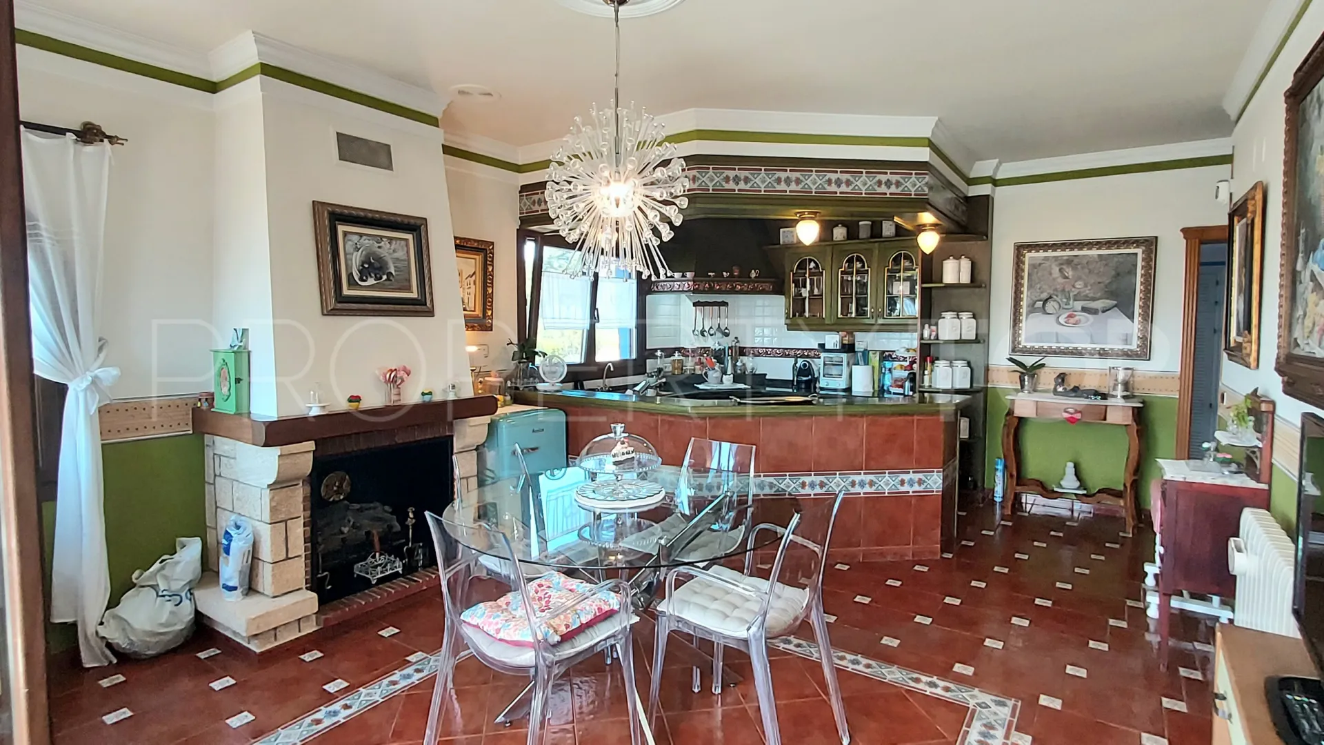 Se vende villa en Benimarco de 7 dormitorios