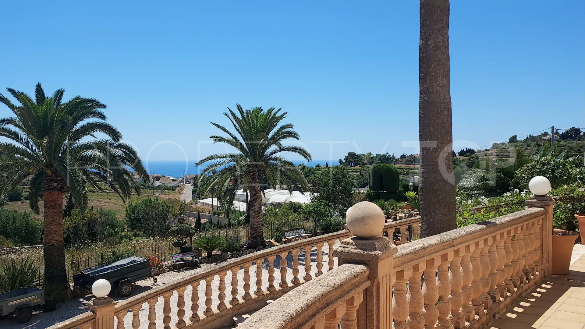 Se vende villa en Benimarco de 7 dormitorios