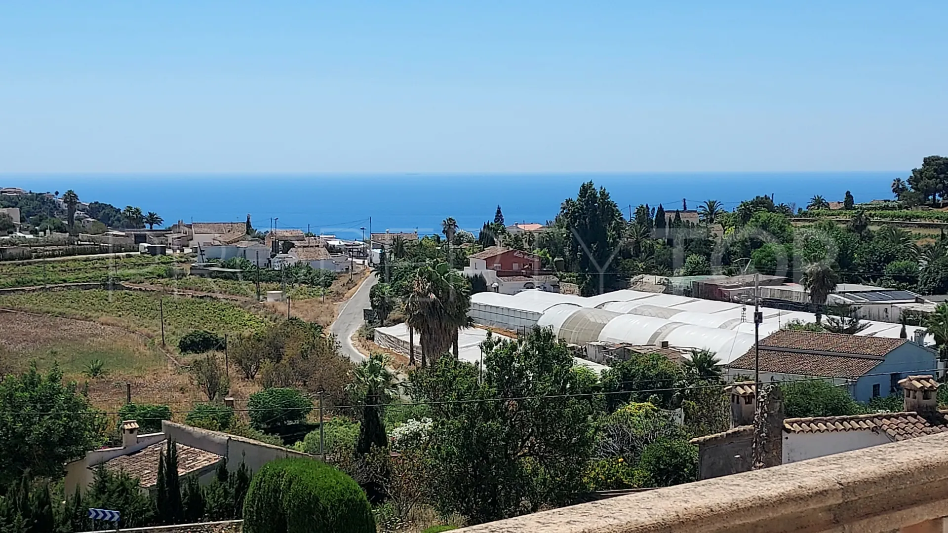 Se vende villa en Benimarco de 7 dormitorios