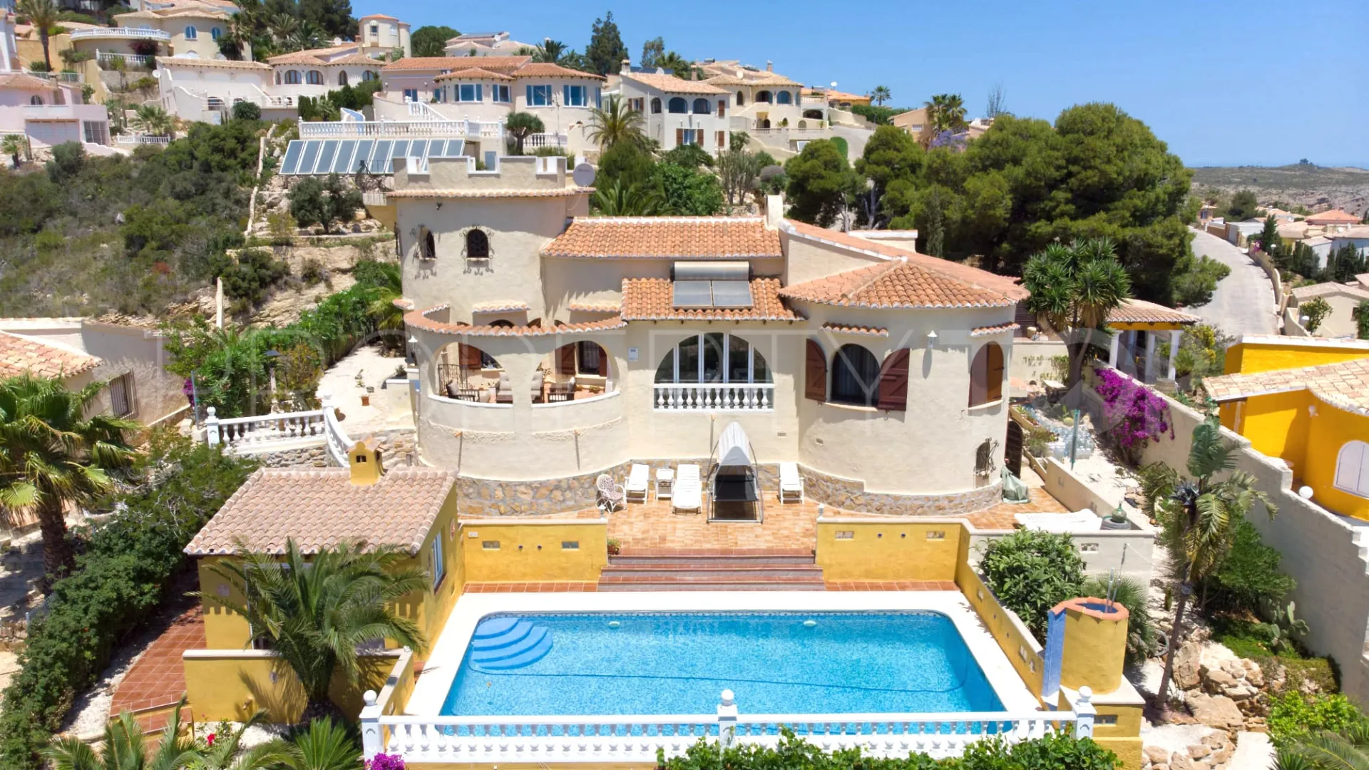 Cumbre del Sol 4 bedrooms villa for sale
