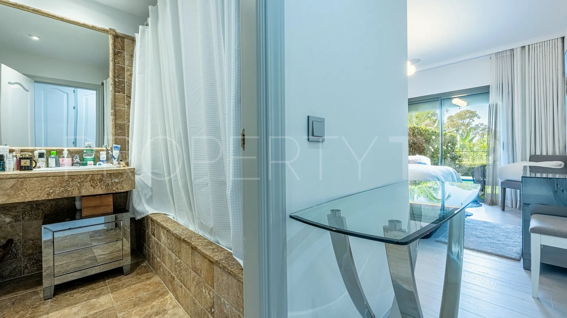 Benatalaya, apartamento planta baja en venta con 2 dormitorios