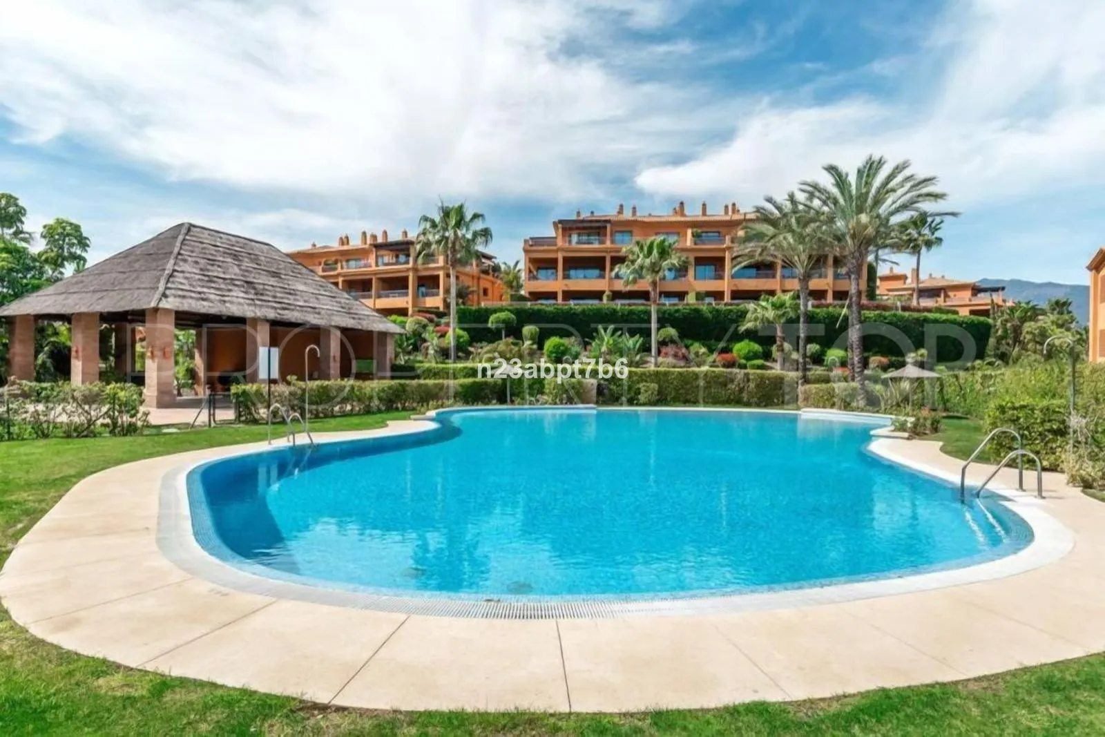 Benatalaya, apartamento planta baja en venta con 2 dormitorios