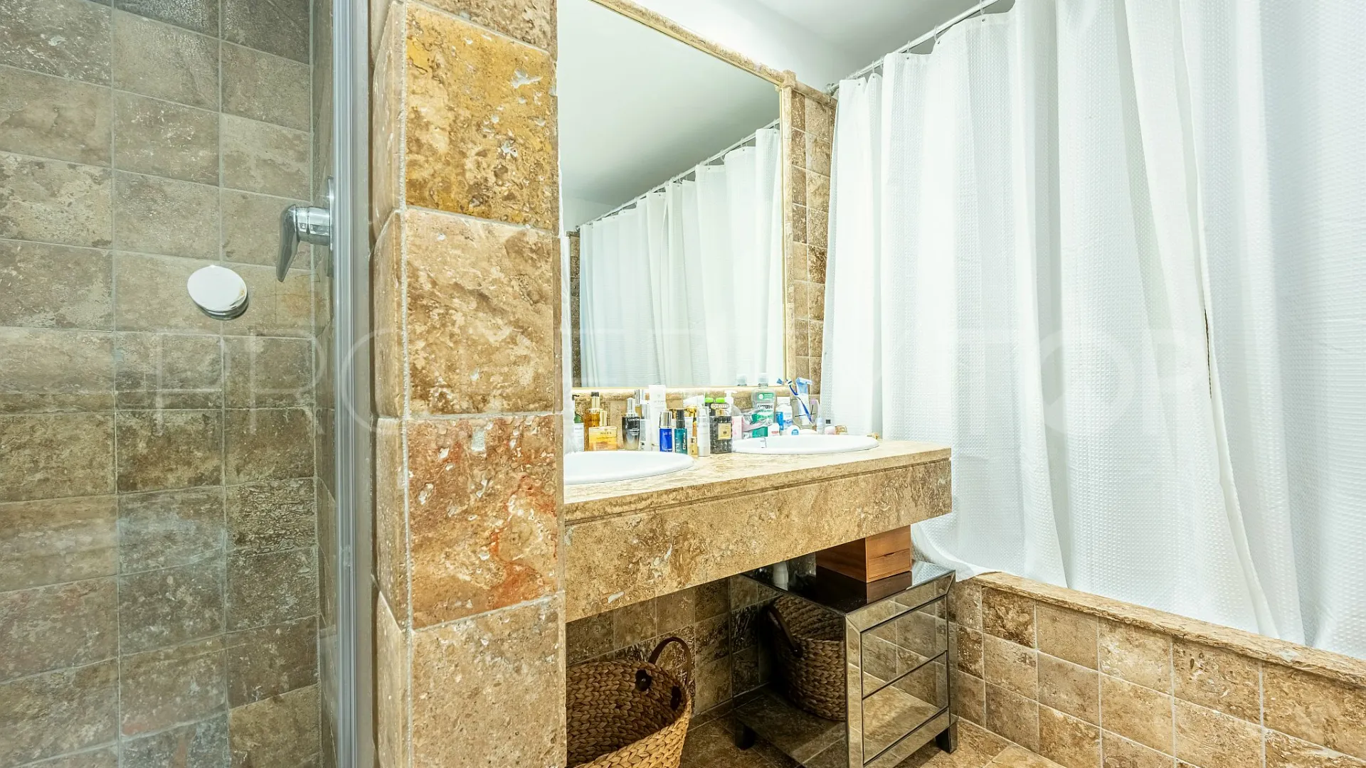 Benatalaya, apartamento planta baja en venta con 2 dormitorios