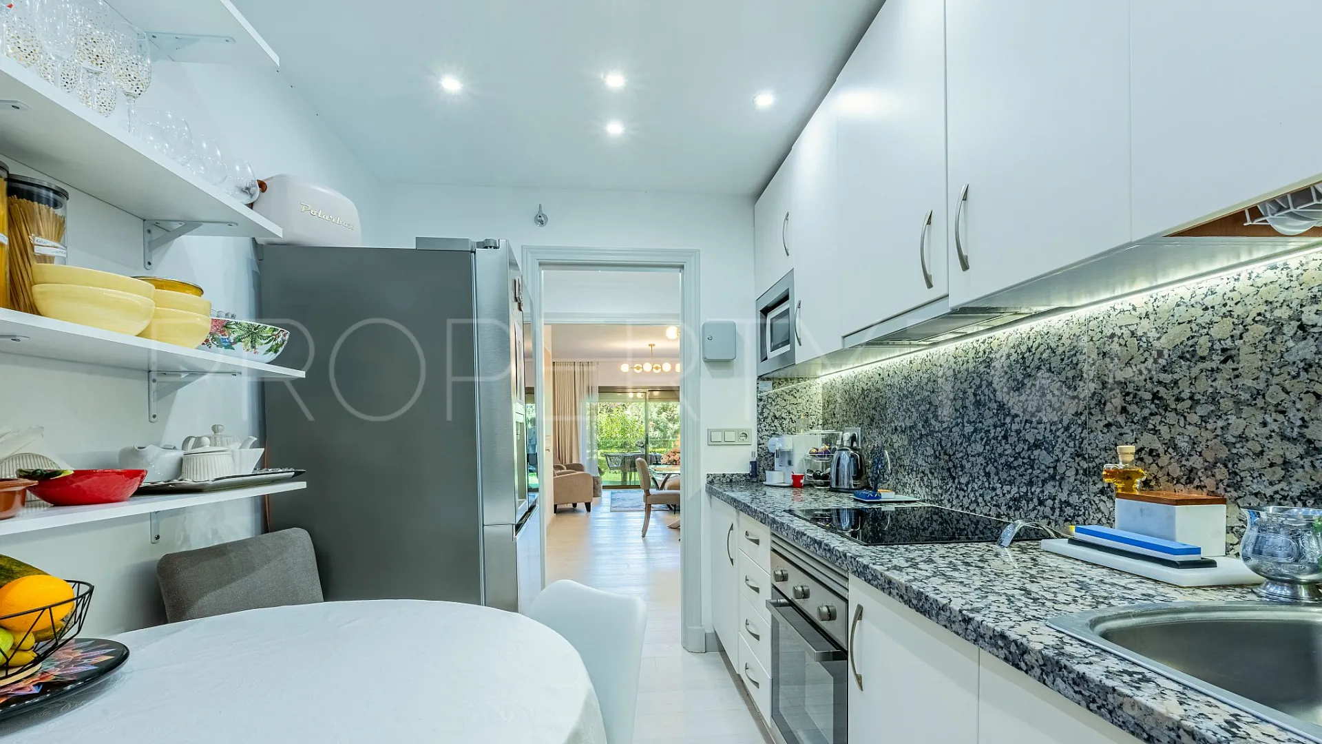 Benatalaya, apartamento planta baja en venta con 2 dormitorios
