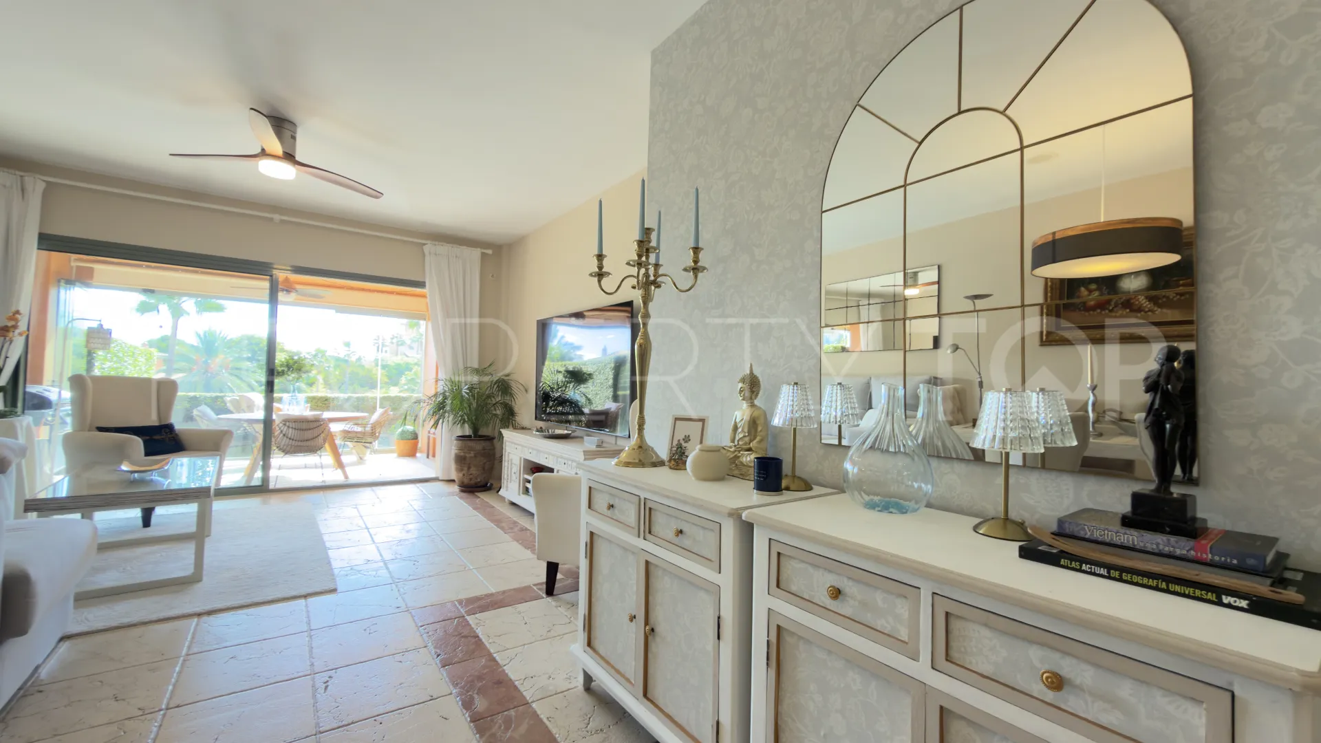 For sale ground floor apartment in Atalaya with 2 bedrooms
