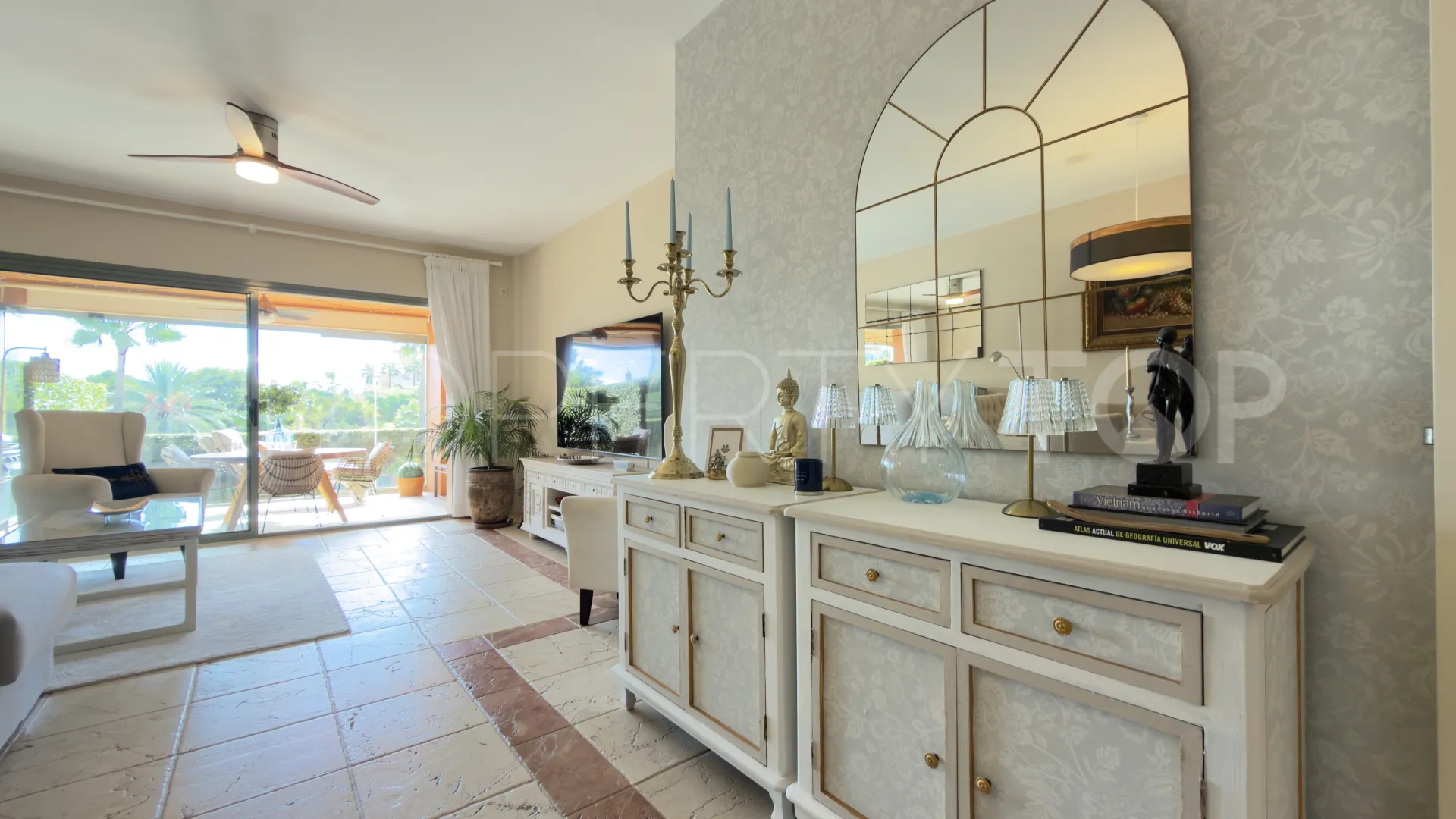For sale ground floor apartment in Atalaya with 2 bedrooms