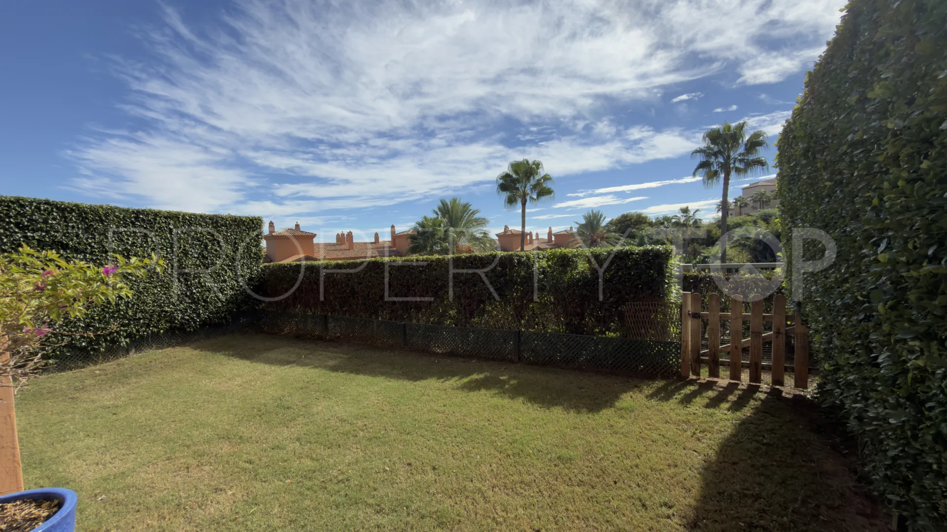 For sale ground floor apartment in Atalaya with 2 bedrooms