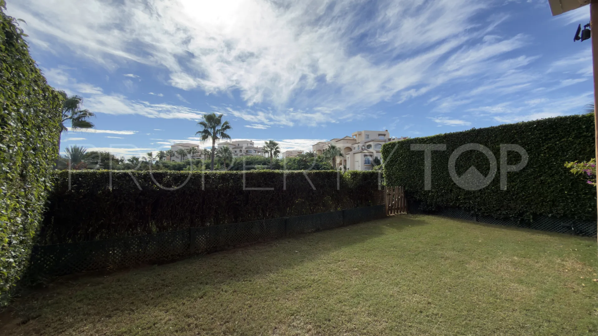 For sale ground floor apartment in Atalaya with 2 bedrooms