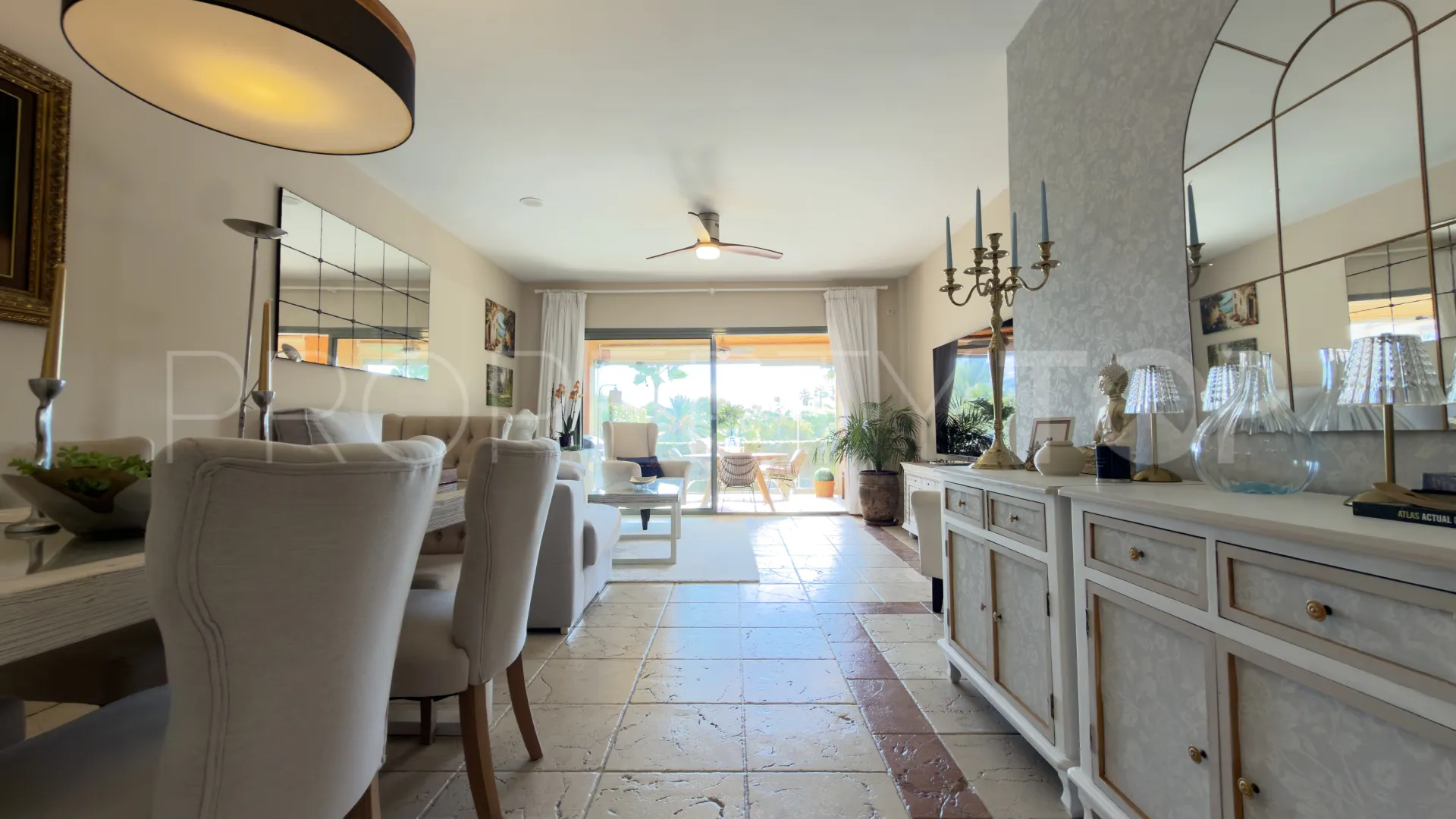 For sale ground floor apartment in Atalaya with 2 bedrooms