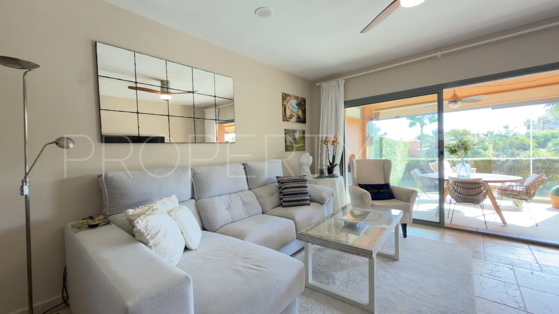 For sale ground floor apartment in Atalaya with 2 bedrooms