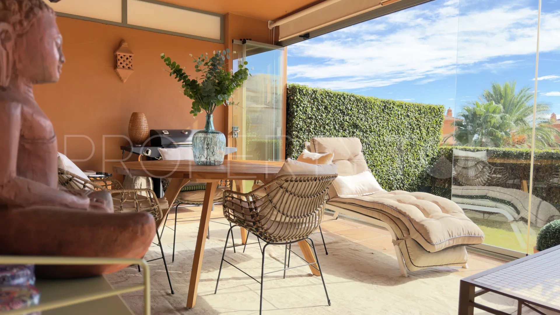 For sale ground floor apartment in Atalaya with 2 bedrooms