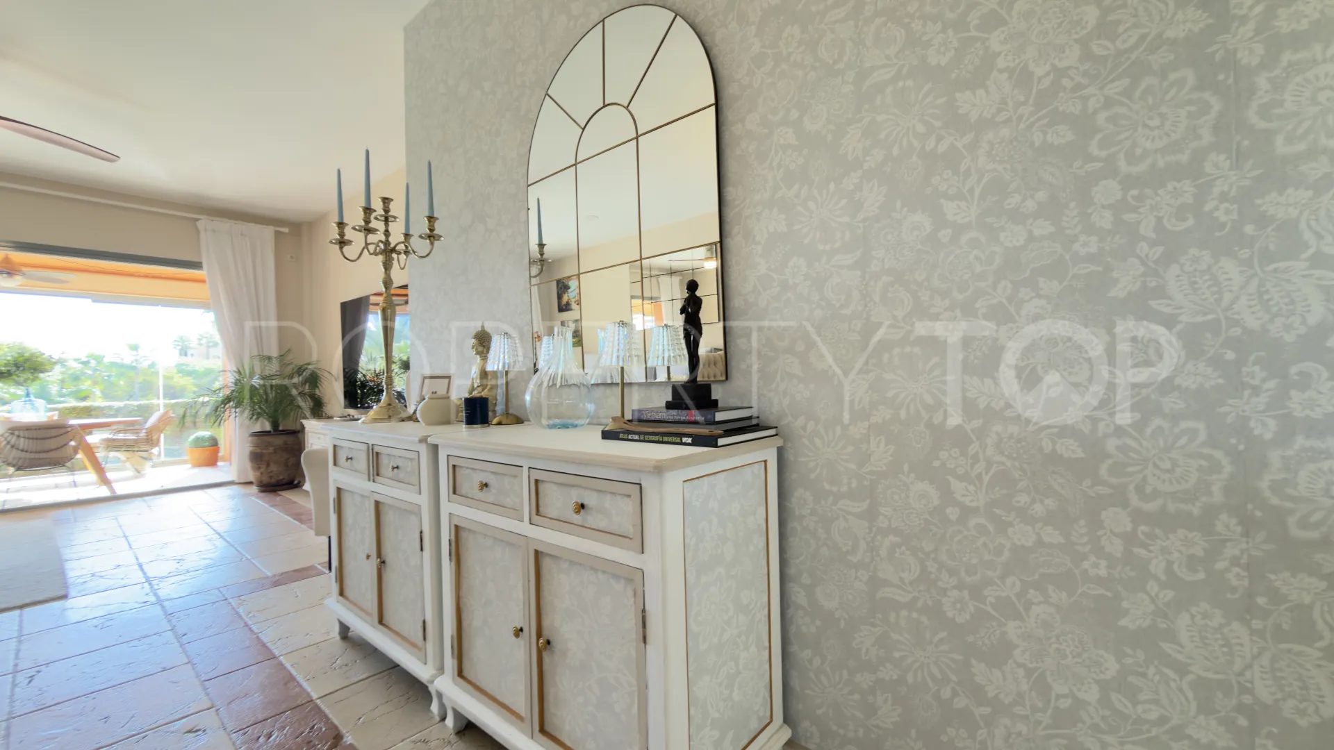 For sale ground floor apartment in Atalaya with 2 bedrooms