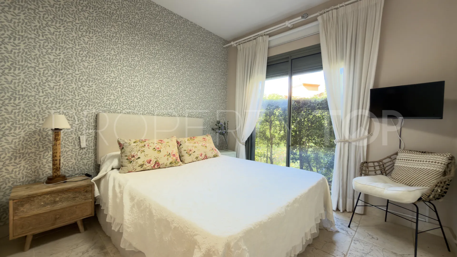 For sale ground floor apartment in Atalaya with 2 bedrooms