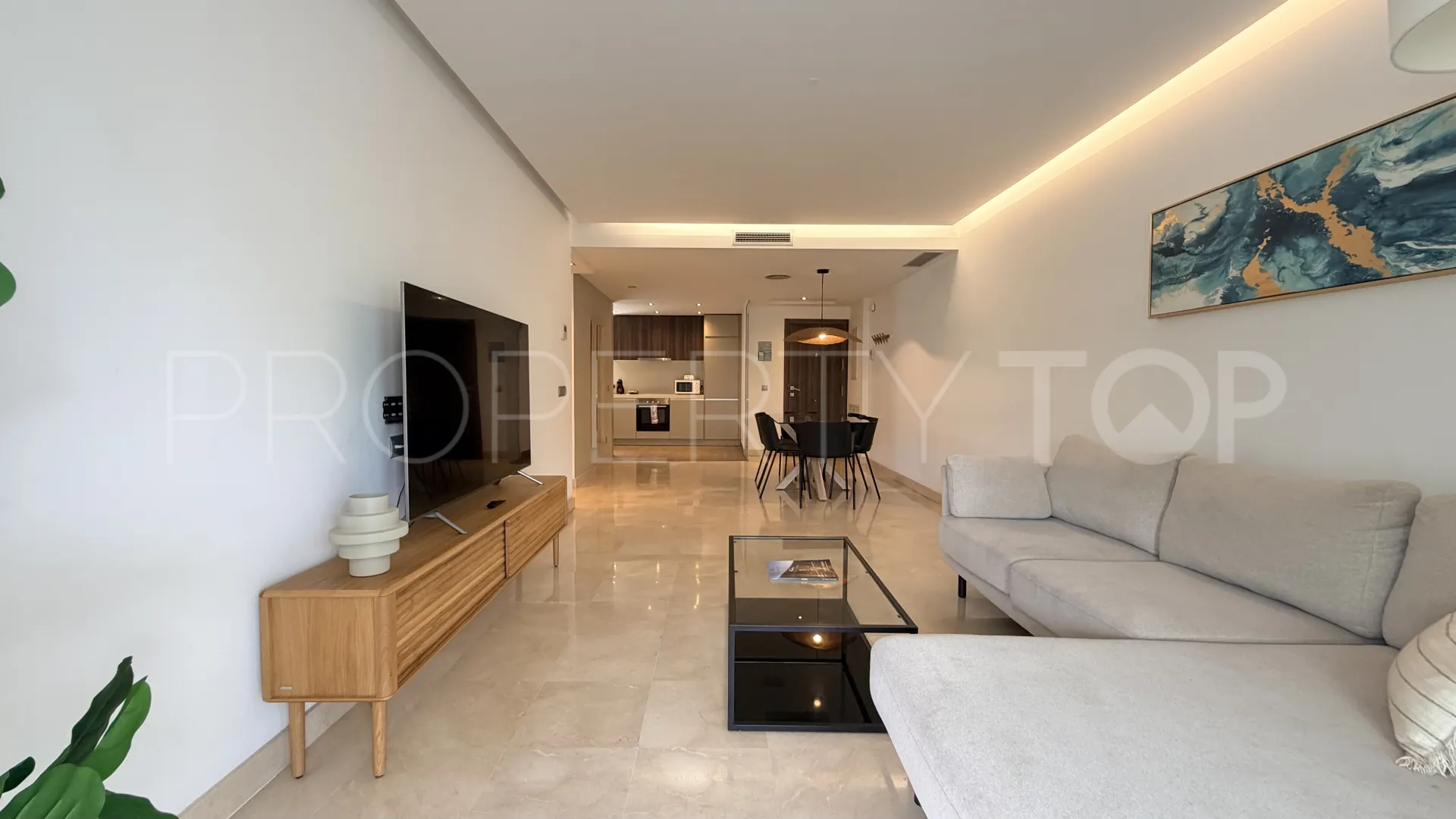 Buy apartment with 3 bedrooms in San Pedro Playa