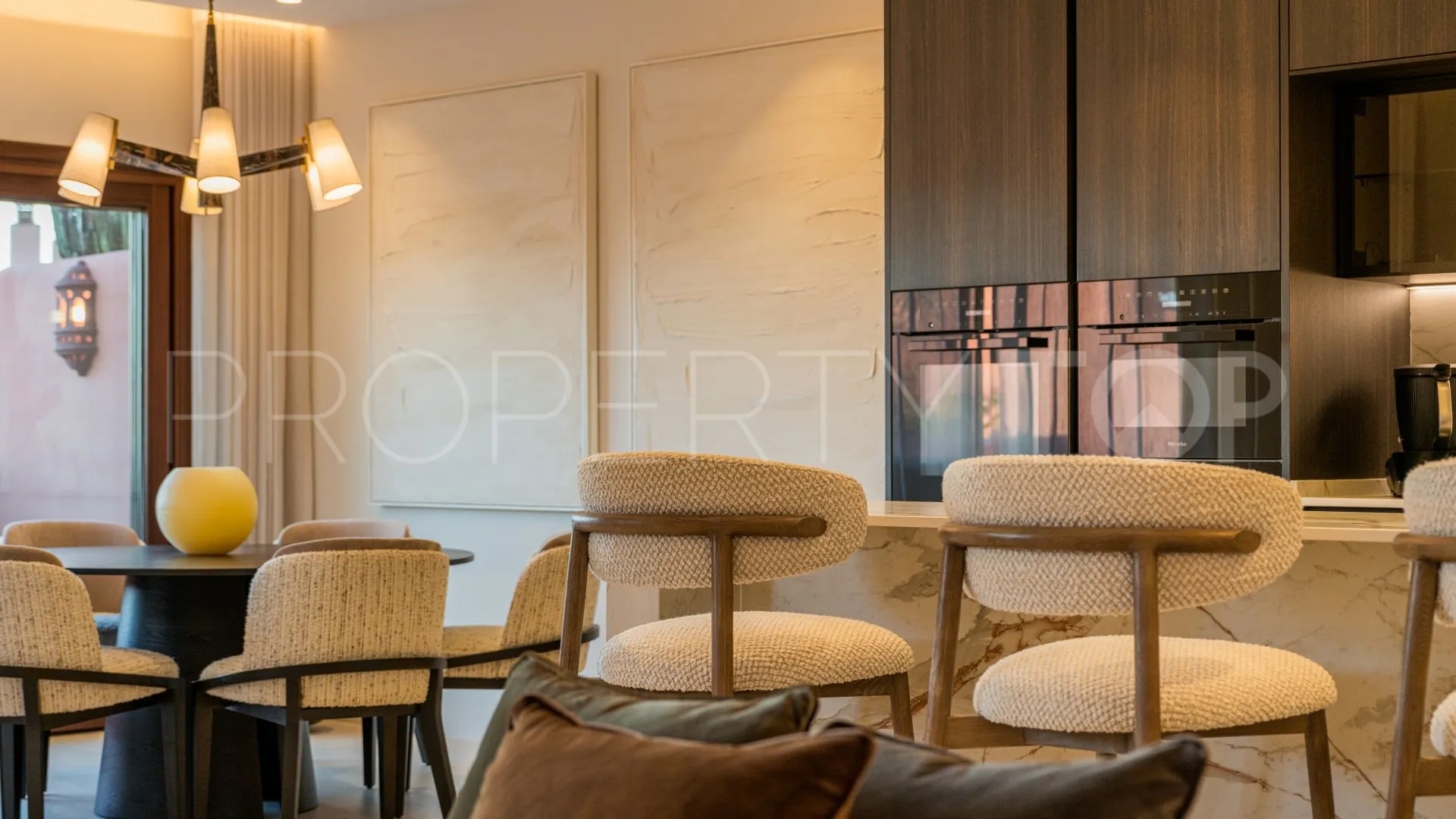 For sale penthouse in Torre Bermeja