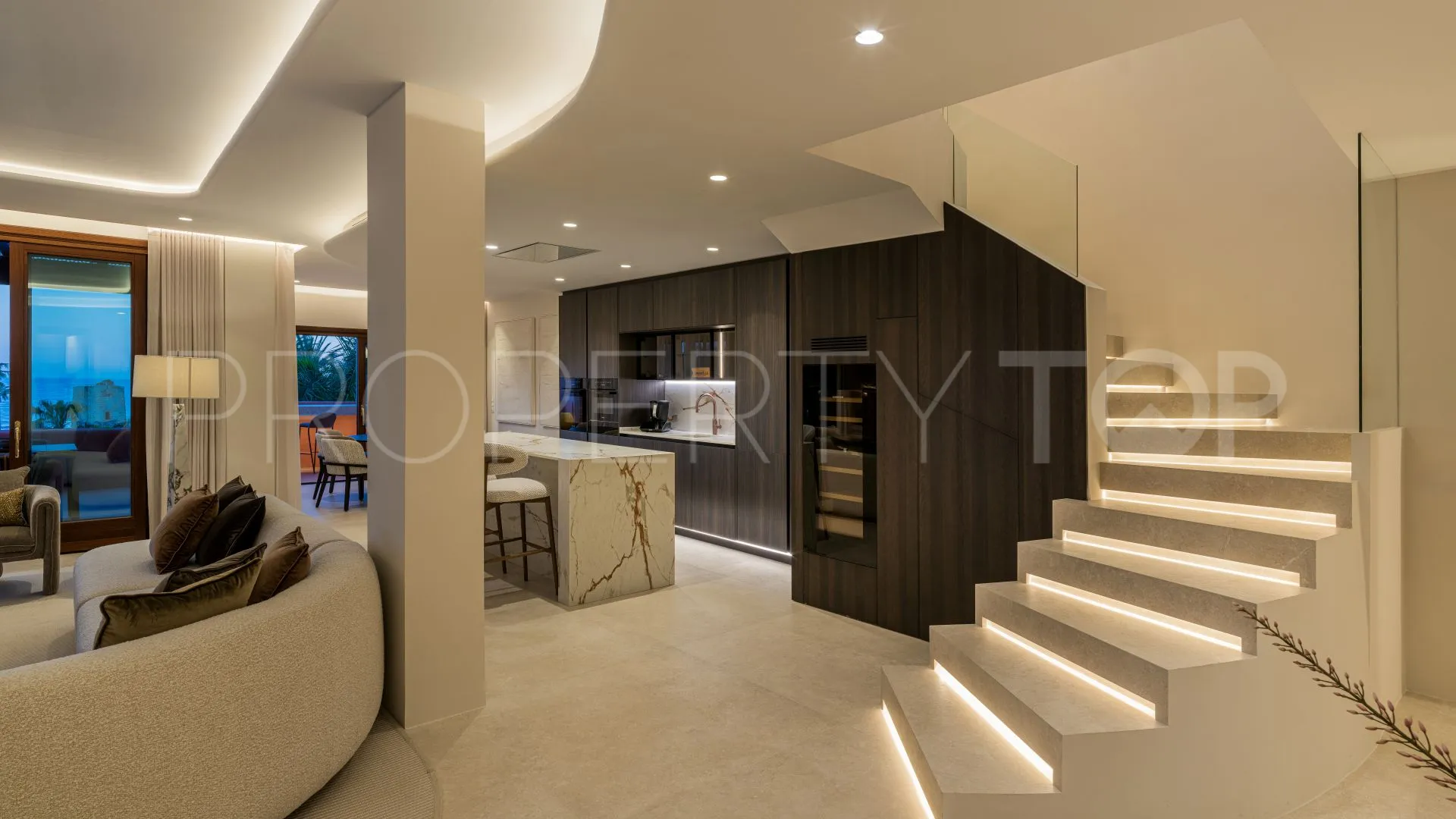 For sale penthouse in Torre Bermeja