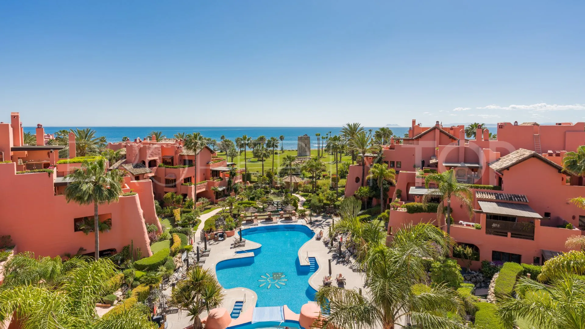 For sale penthouse in Torre Bermeja