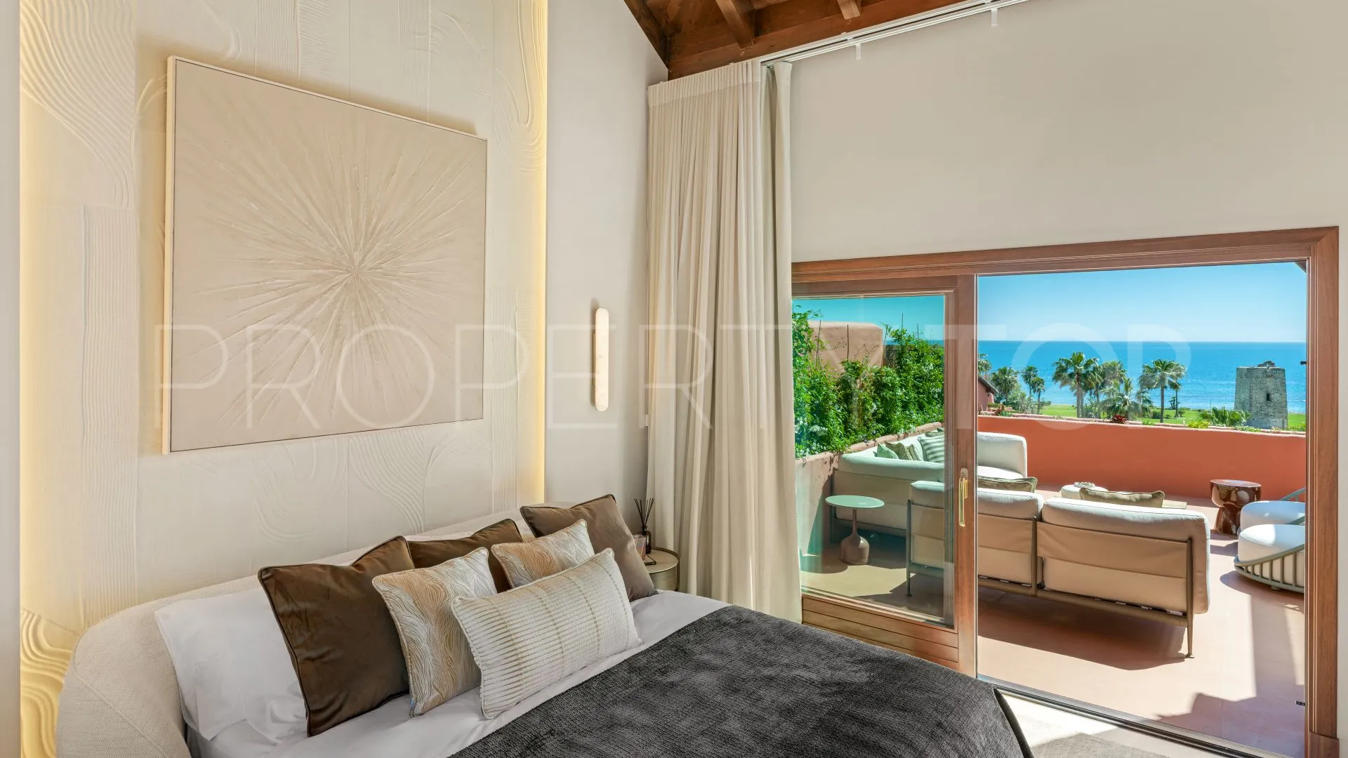 For sale penthouse in Torre Bermeja