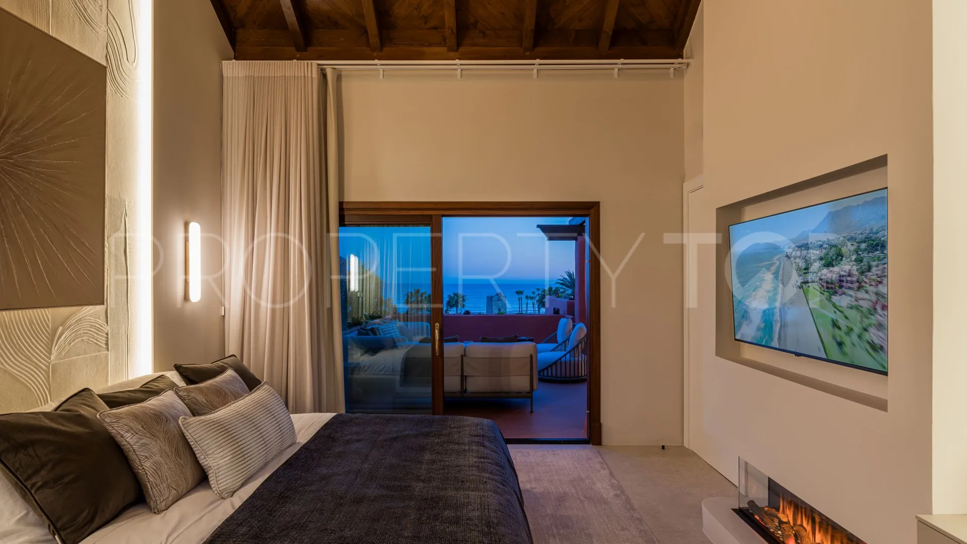 For sale penthouse in Torre Bermeja