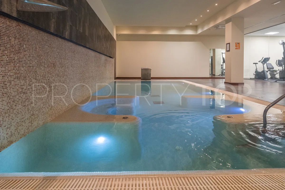 Comprar apartamento planta baja de 2 dormitorios en Benatalaya