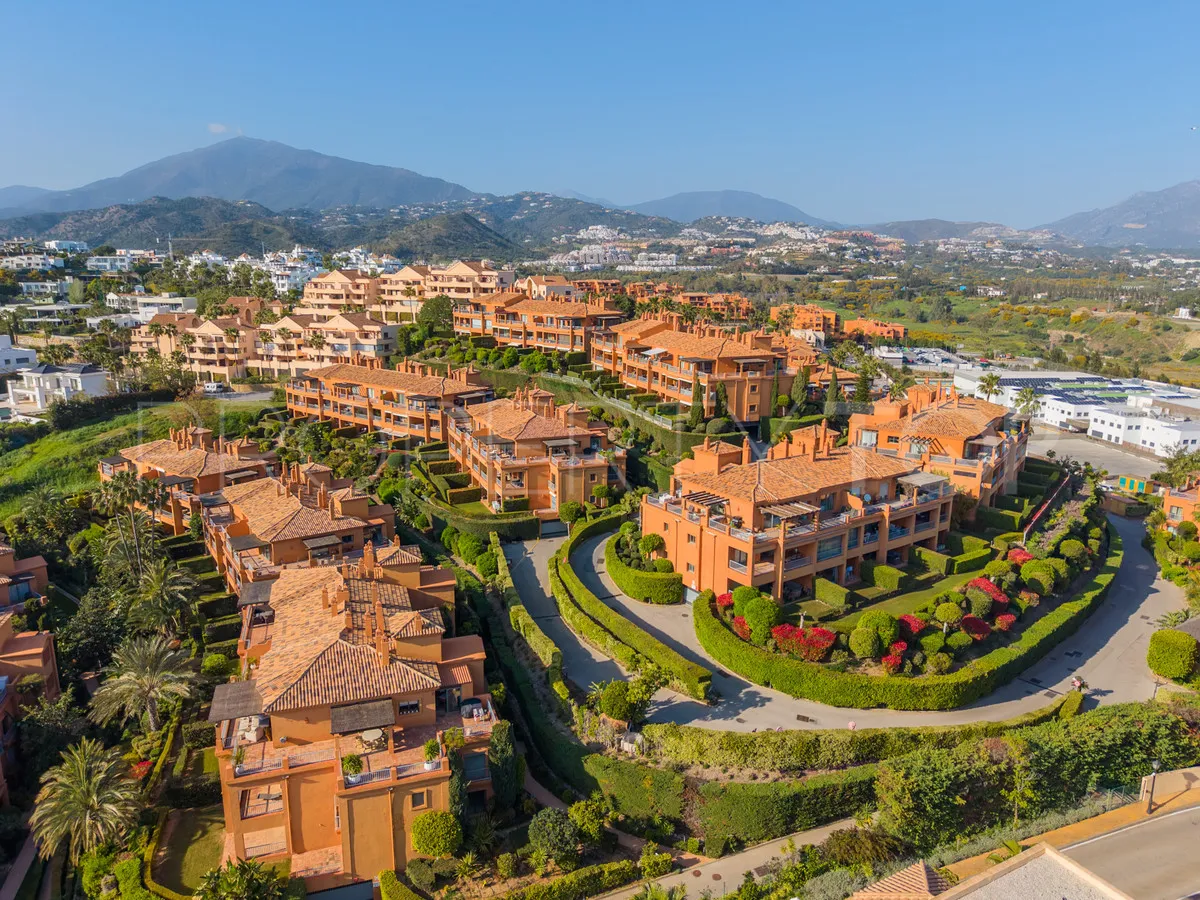 Comprar apartamento planta baja de 2 dormitorios en Benatalaya