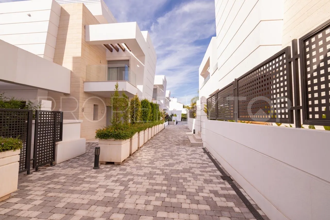 Villa en venta en San Pedro Playa con 4 dormitorios