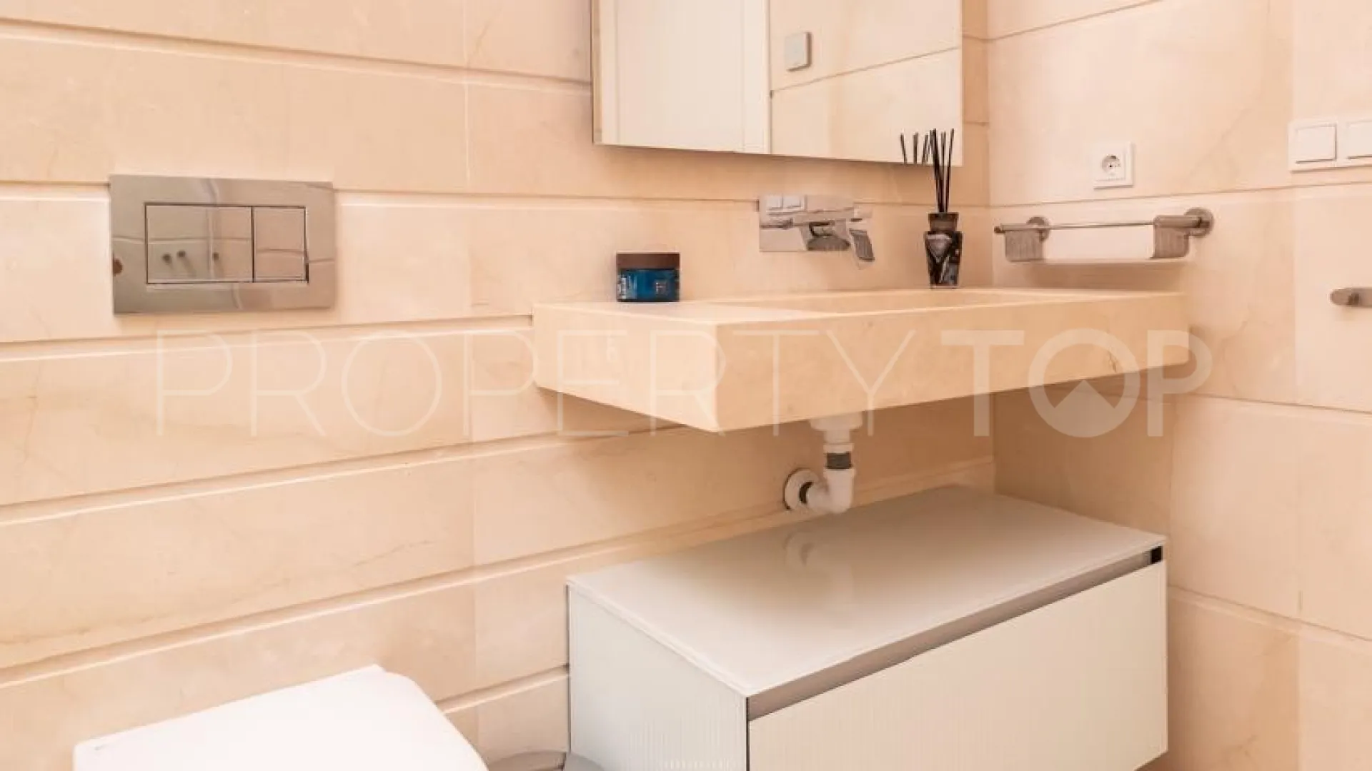Villa en venta en San Pedro Playa con 4 dormitorios