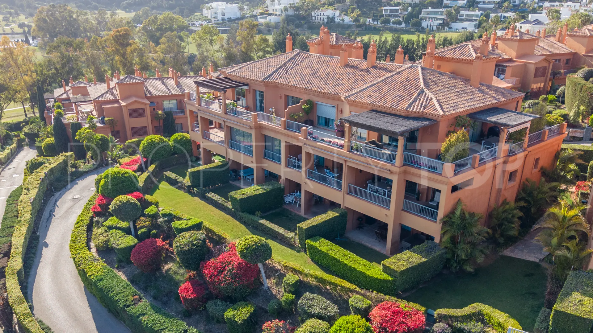 Buy ground floor apartment in Benatalaya