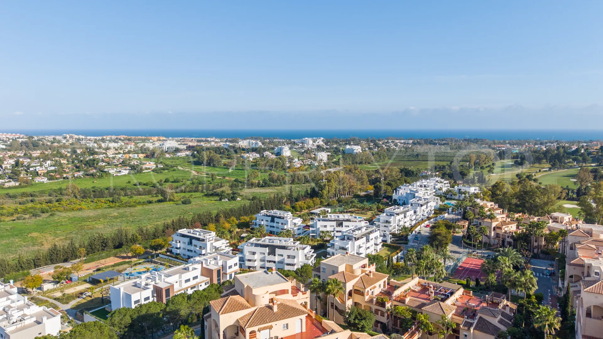 Buy ground floor apartment in Benatalaya
