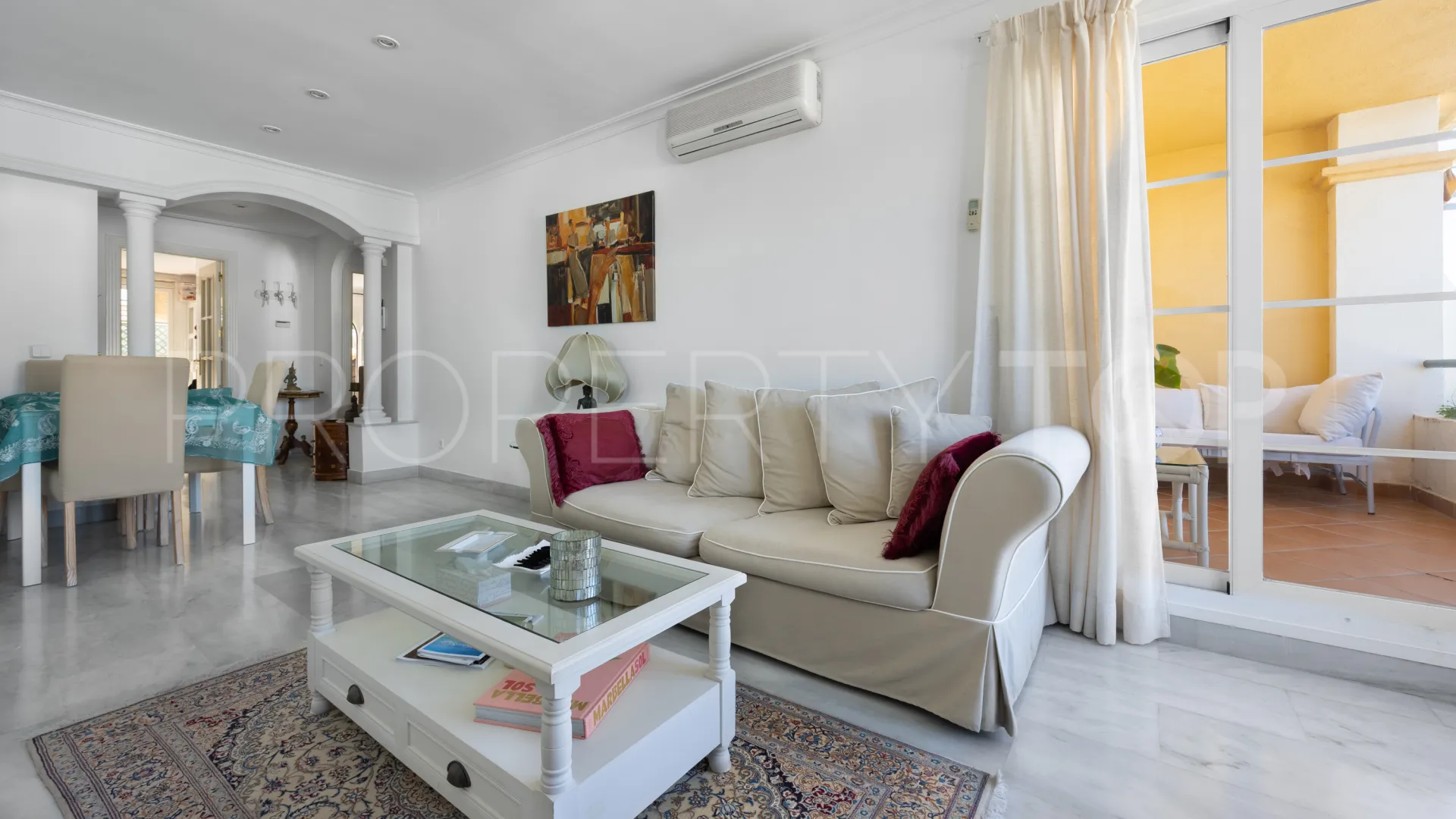 2 bedrooms apartment in Señorio de Aloha for sale