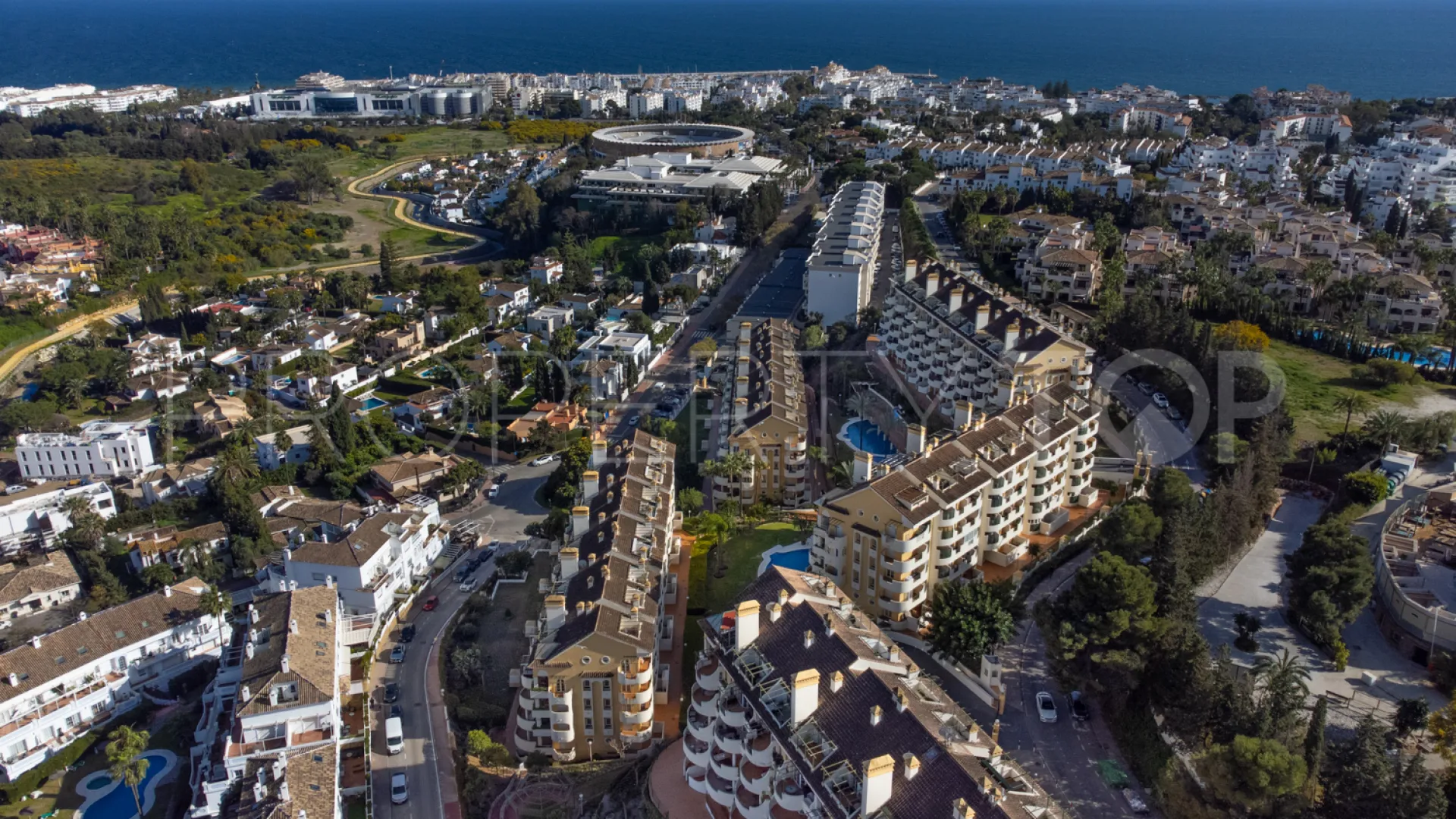 2 bedrooms apartment in Señorio de Aloha for sale