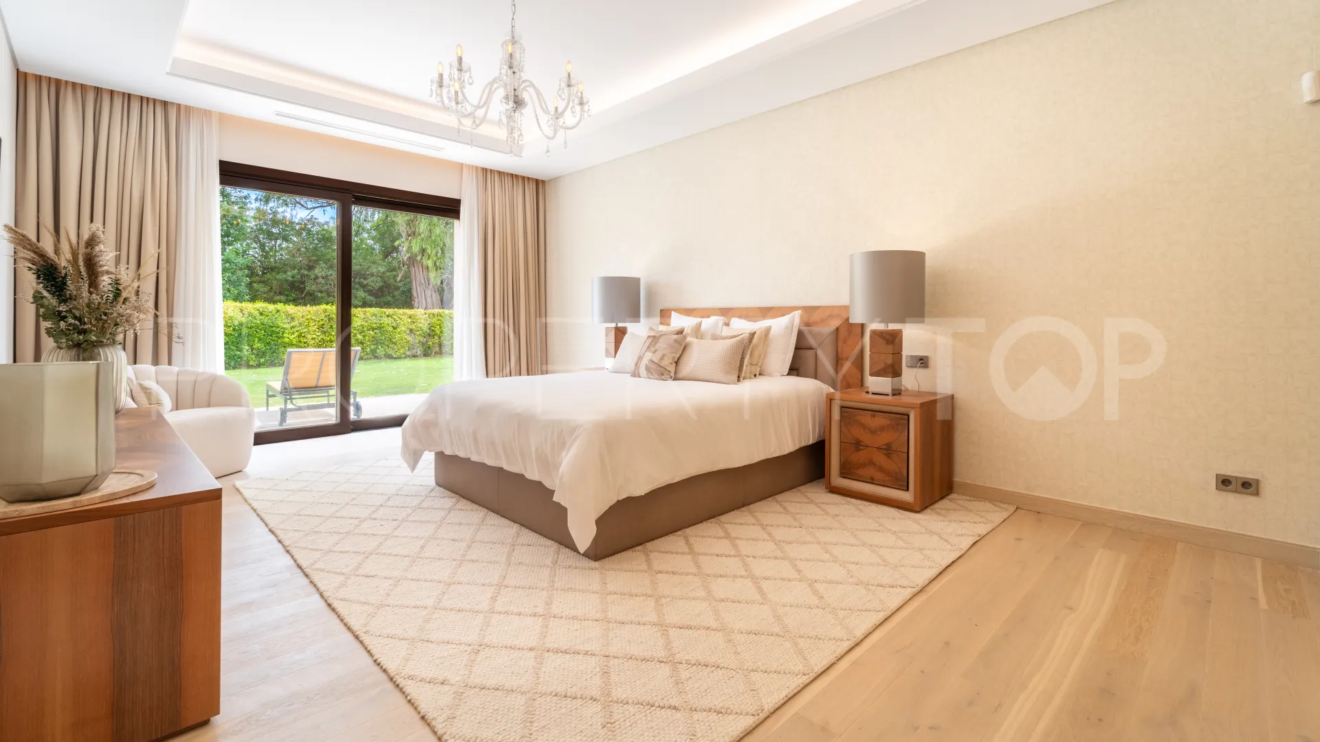 6 bedrooms villa for sale in Los Naranjos