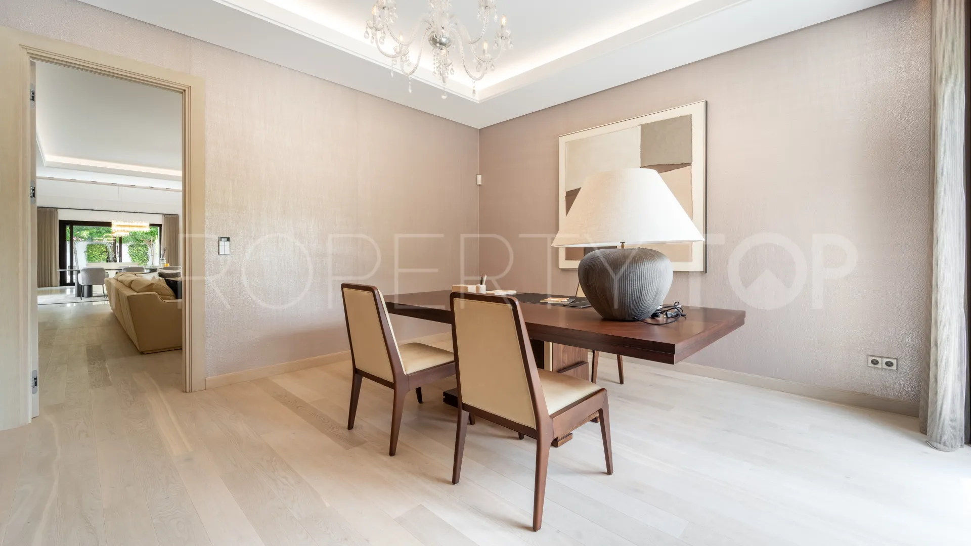 6 bedrooms villa for sale in Los Naranjos