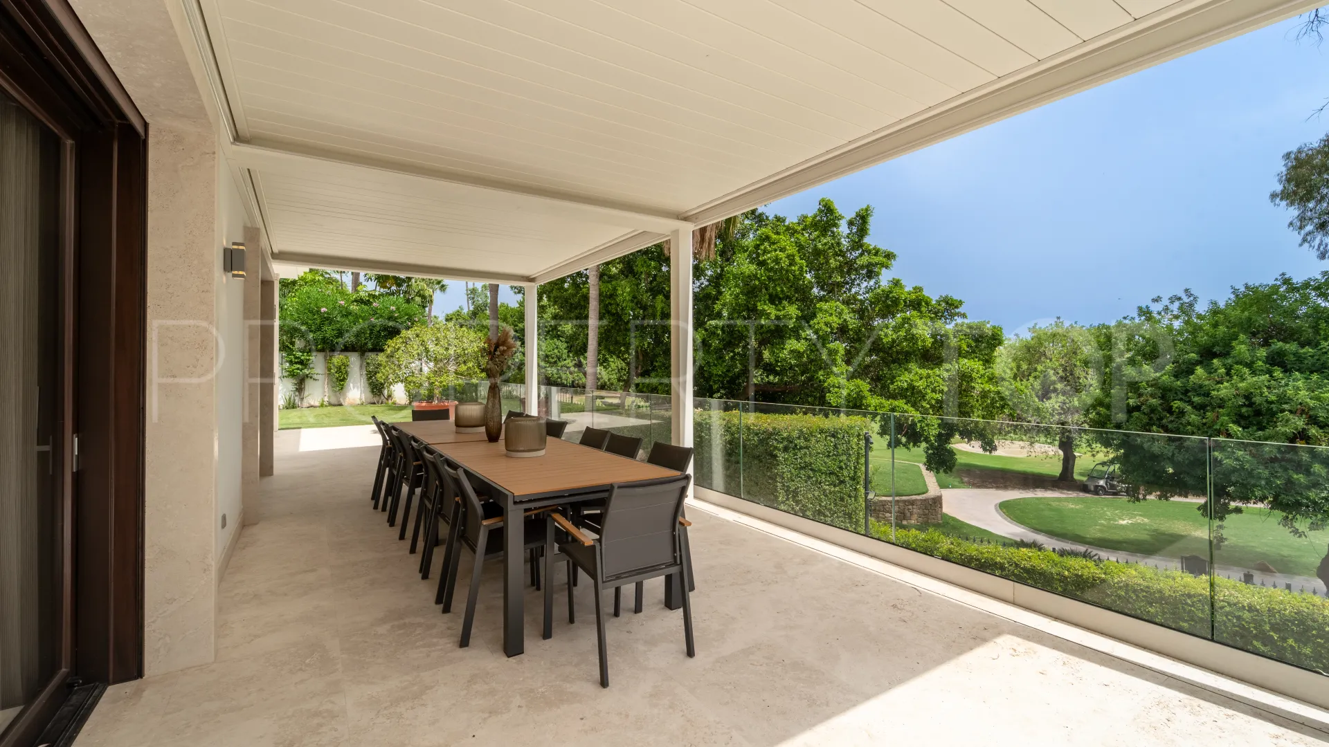 6 bedrooms villa for sale in Los Naranjos
