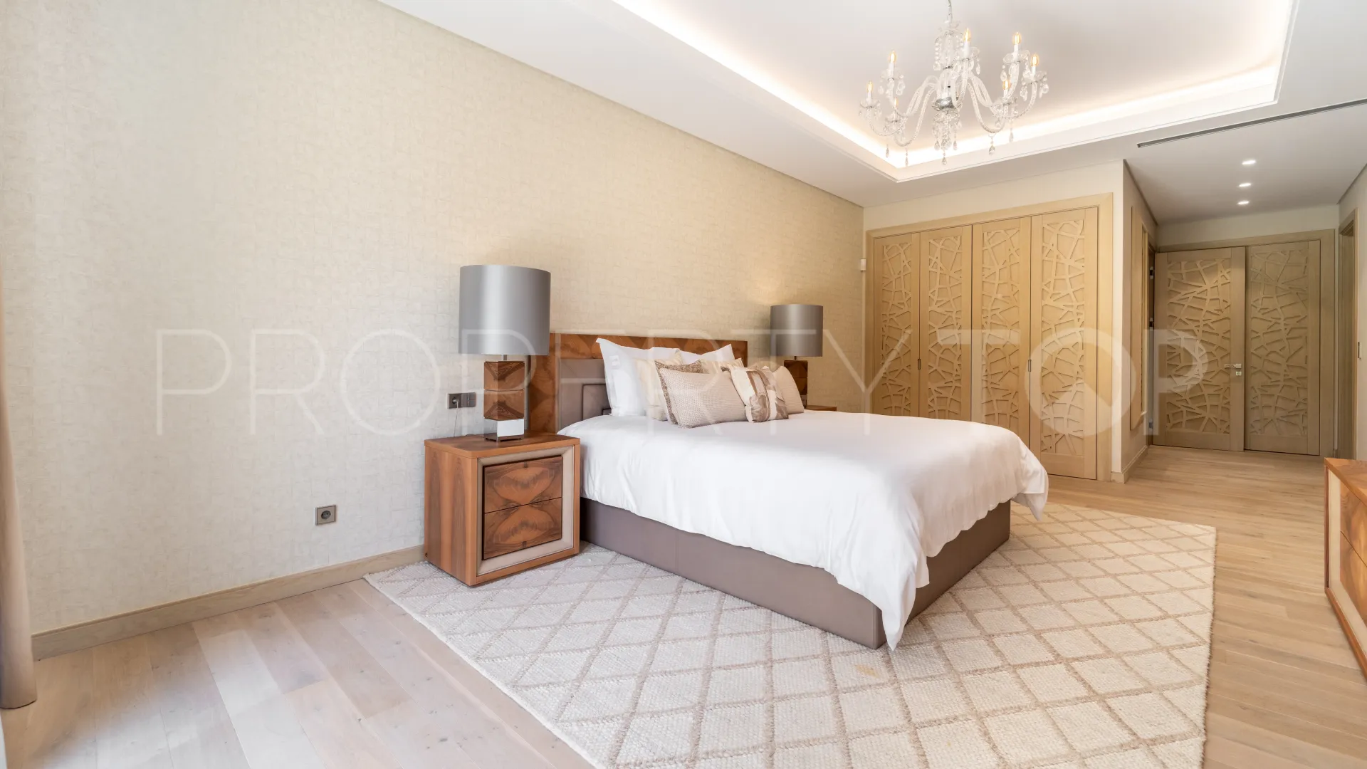 6 bedrooms villa for sale in Los Naranjos