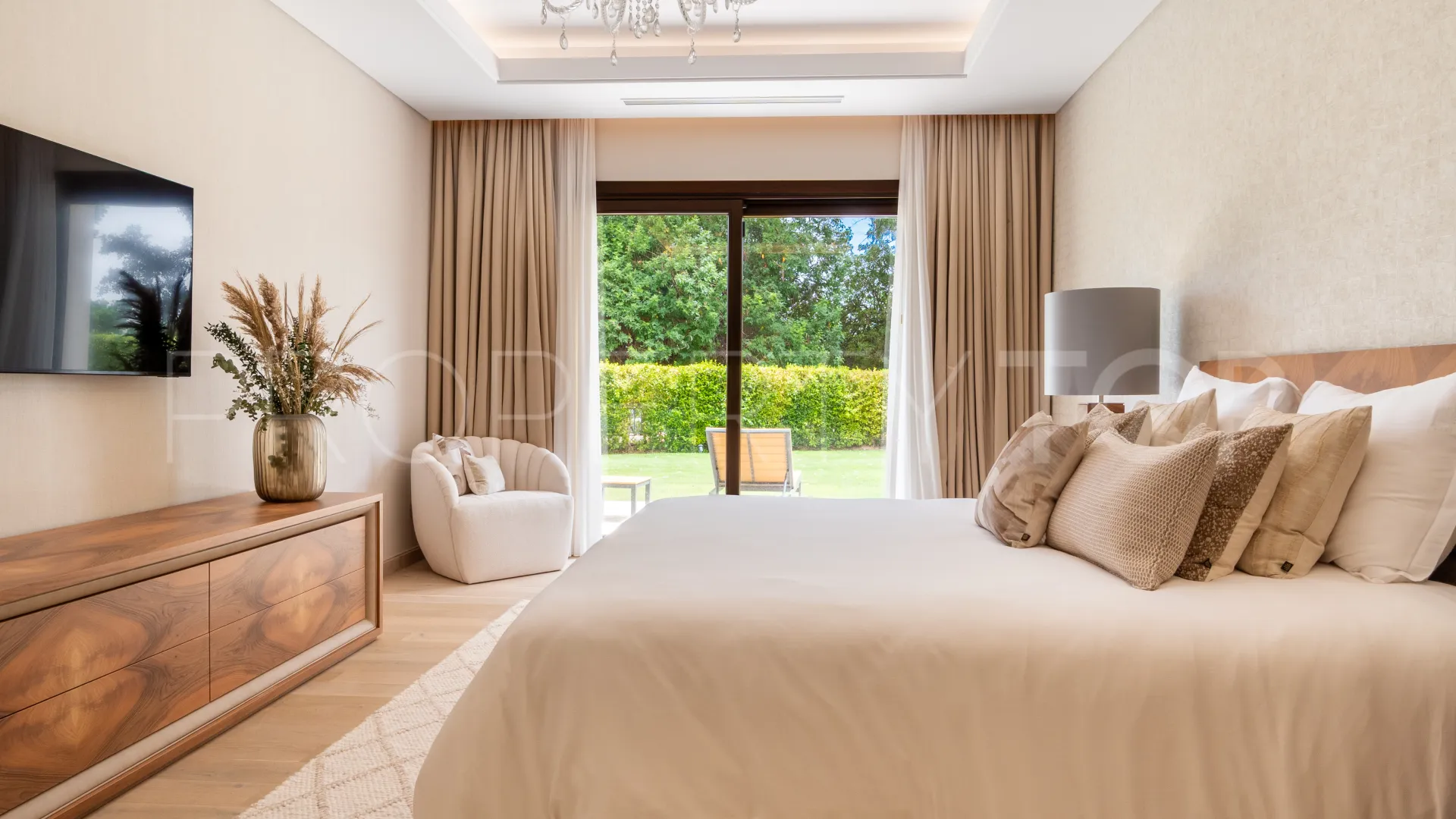 6 bedrooms villa for sale in Los Naranjos