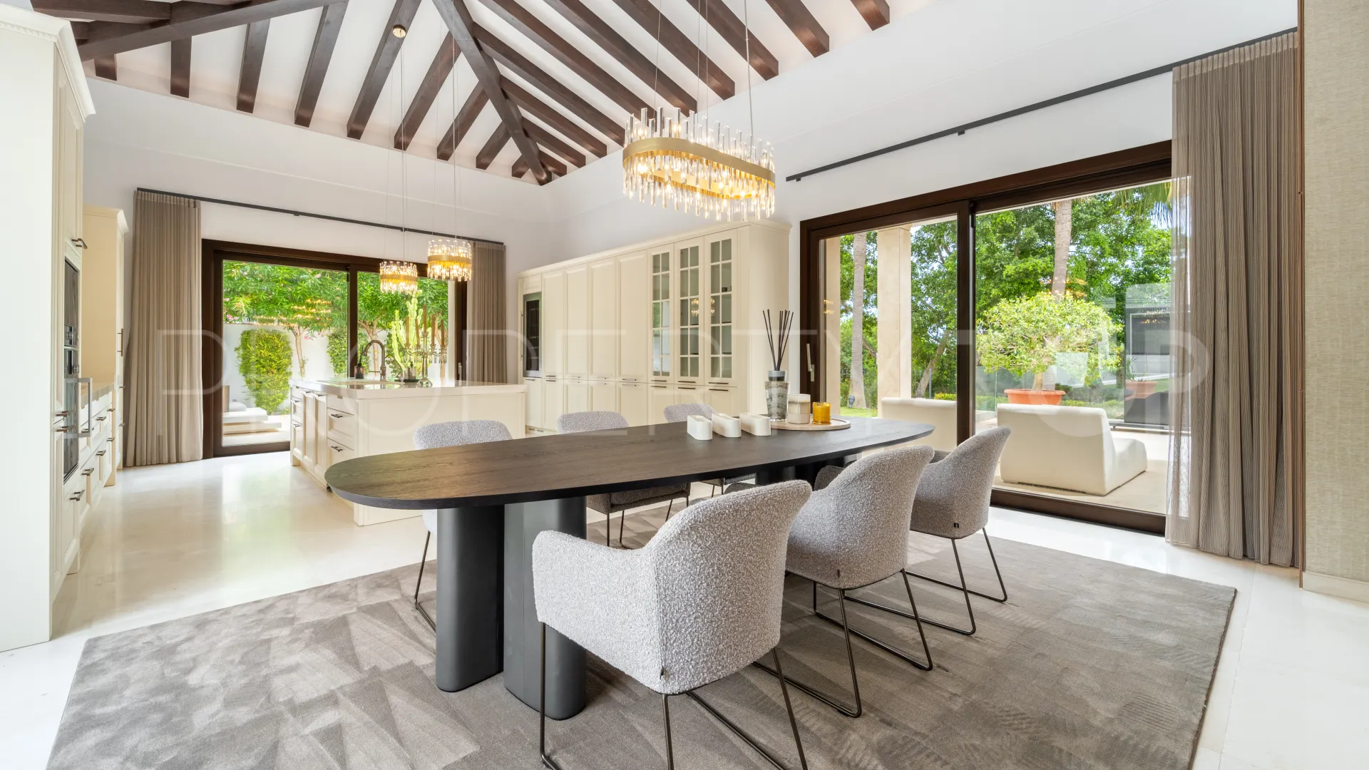 6 bedrooms villa for sale in Los Naranjos