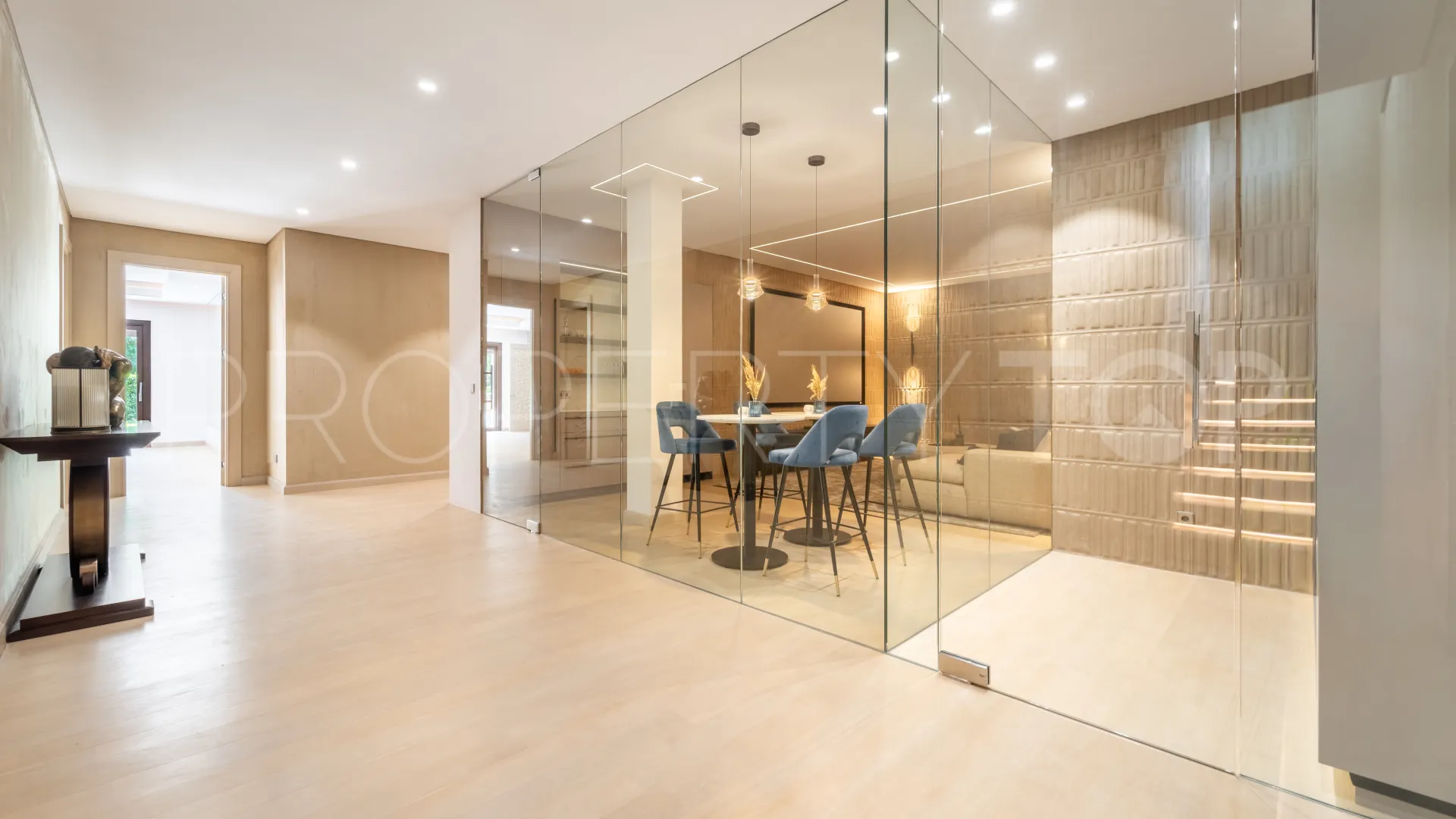 6 bedrooms villa for sale in Los Naranjos