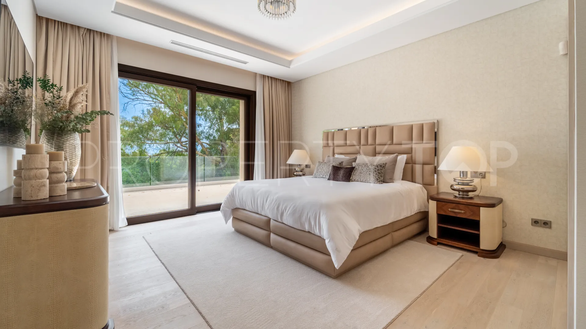 6 bedrooms villa for sale in Los Naranjos